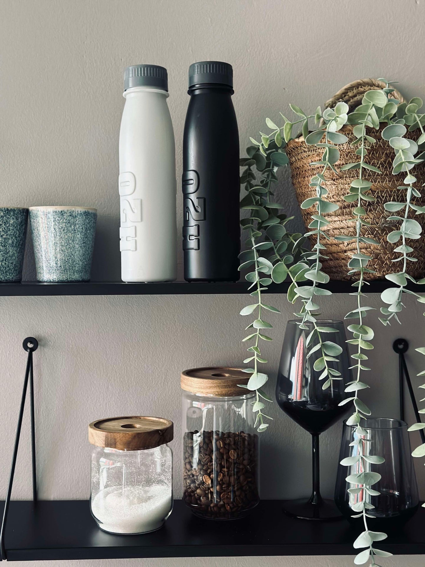 Drikkeflaske H2O 500 ml - Svart / Grå miks