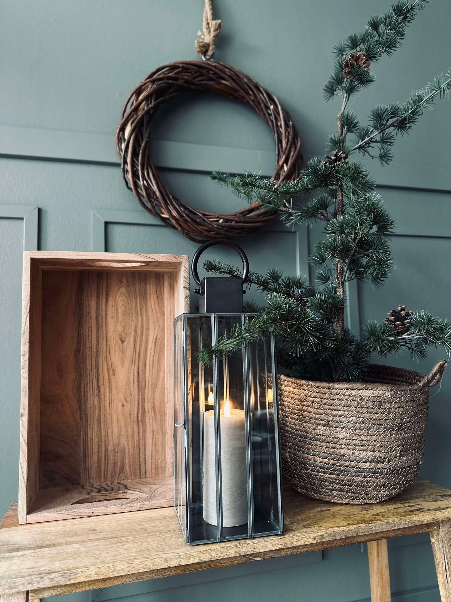 Kasse i massiv akasie