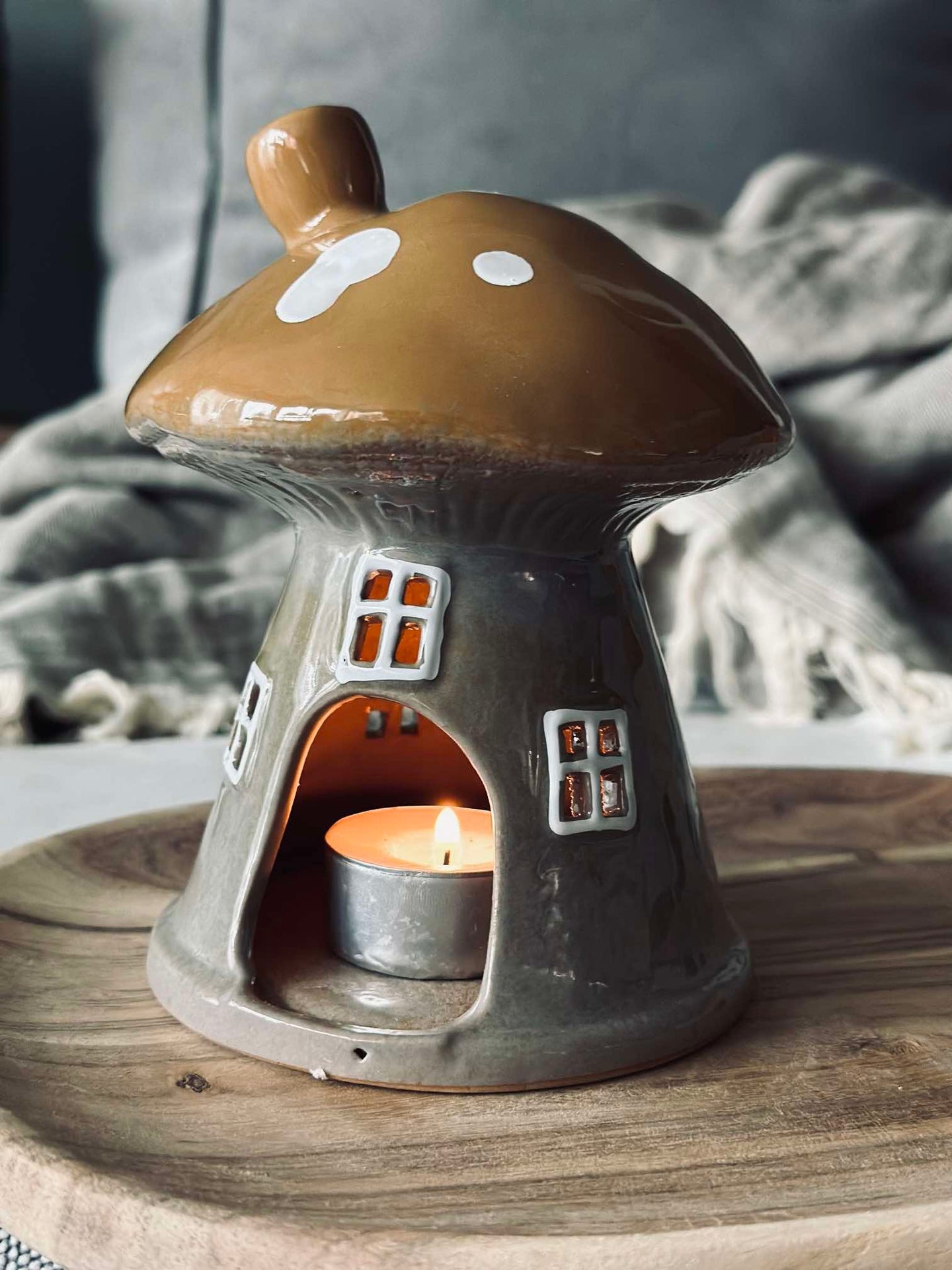 Lyshus Mushroom