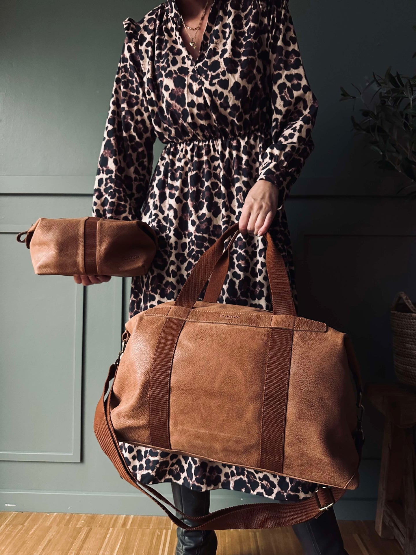 Gavesett Weekendbag m. toalettmappe - Cognac
