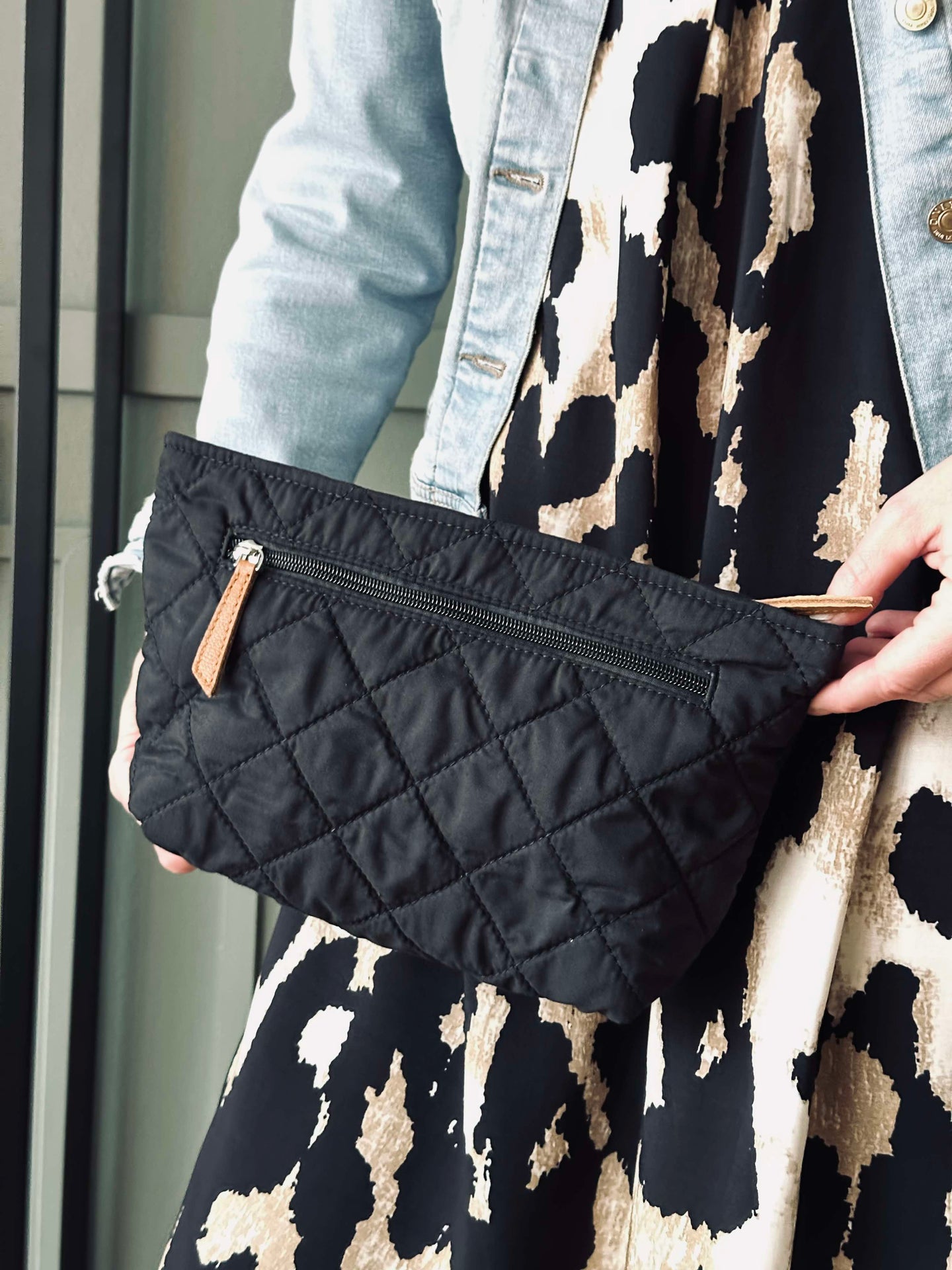 Toalettmappe / clutch – Svart quilt