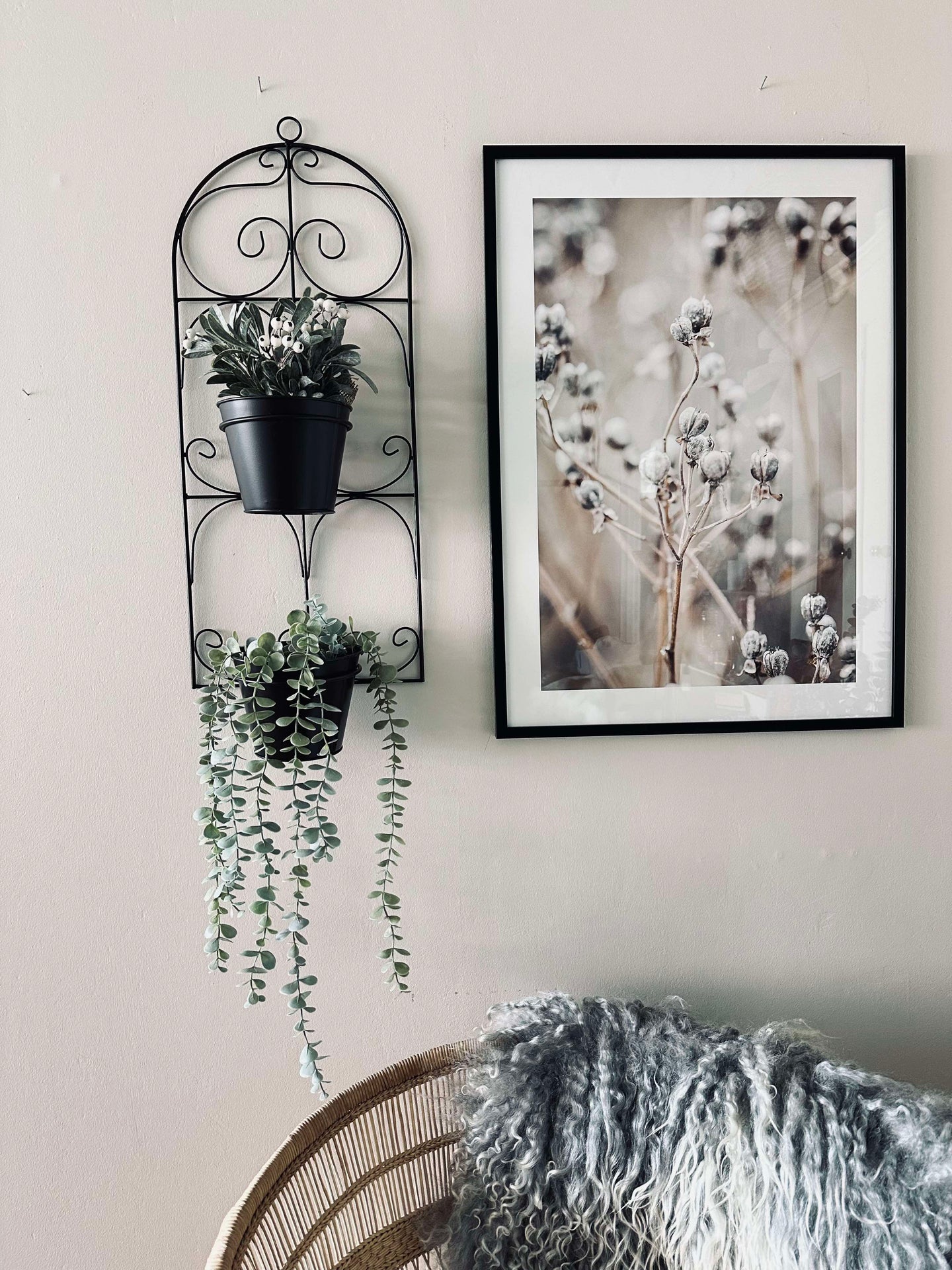Blomsteroppheng i metall