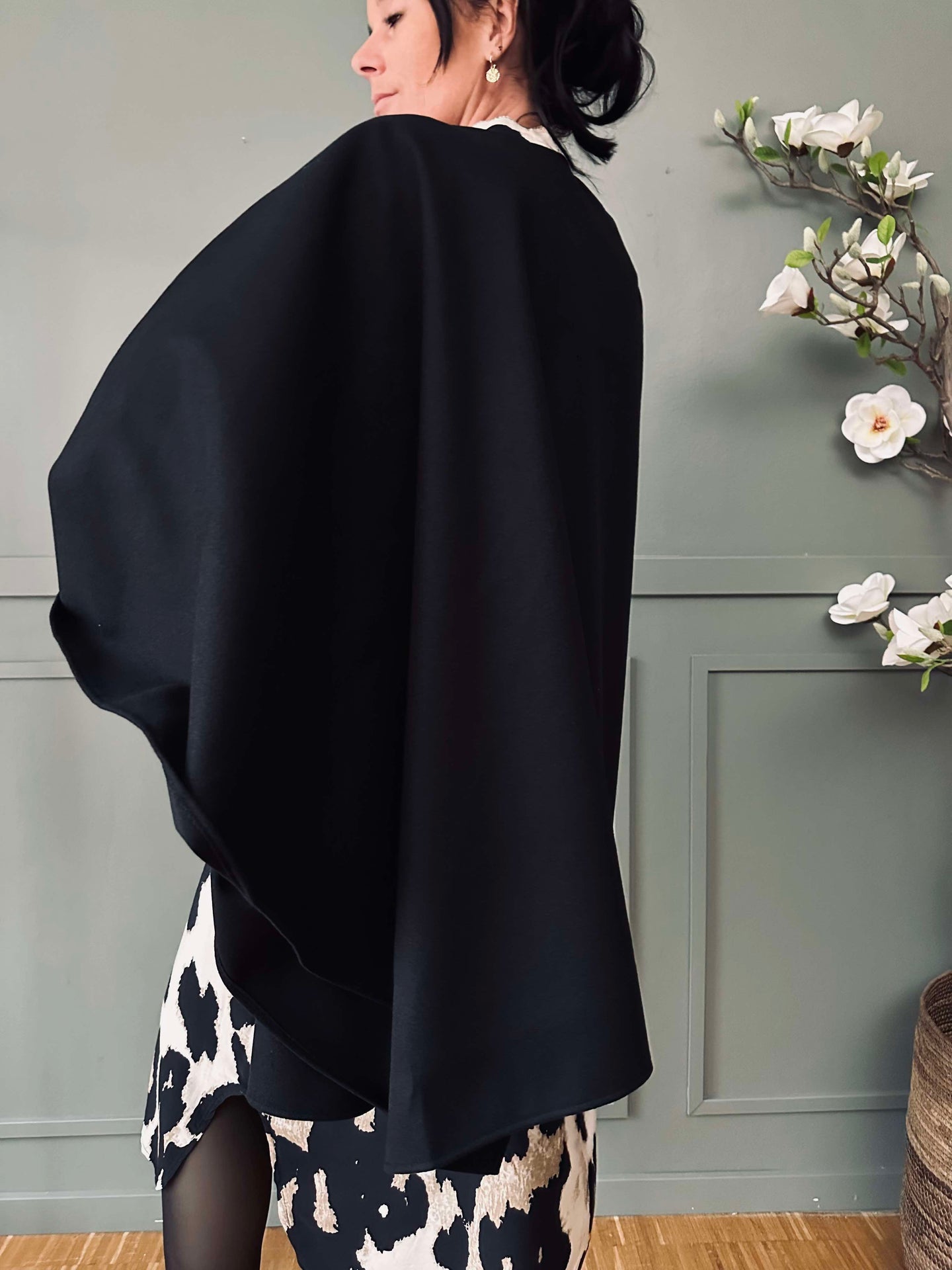 Poncho Black