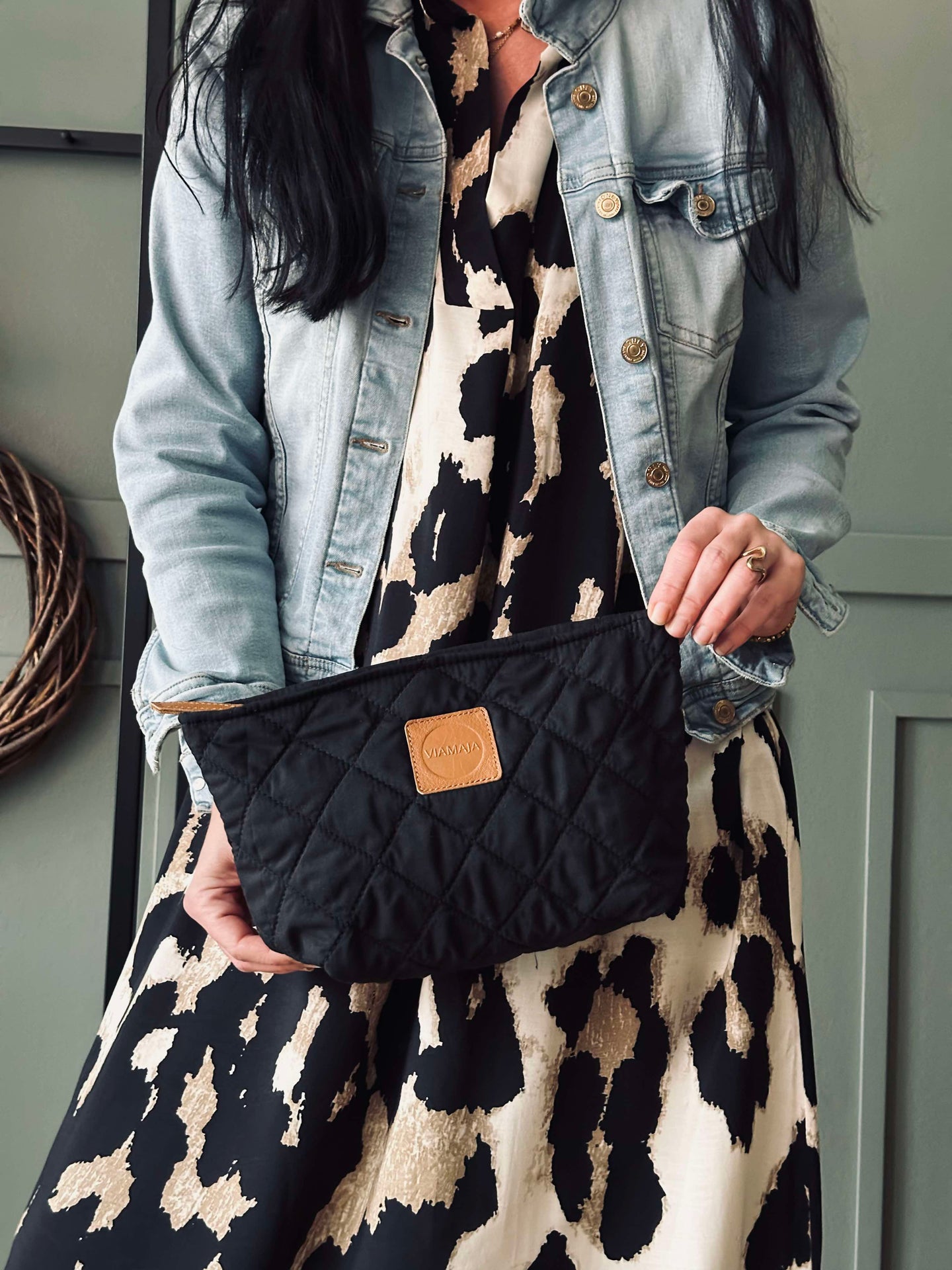 Toalettmappe / clutch – Svart quilt