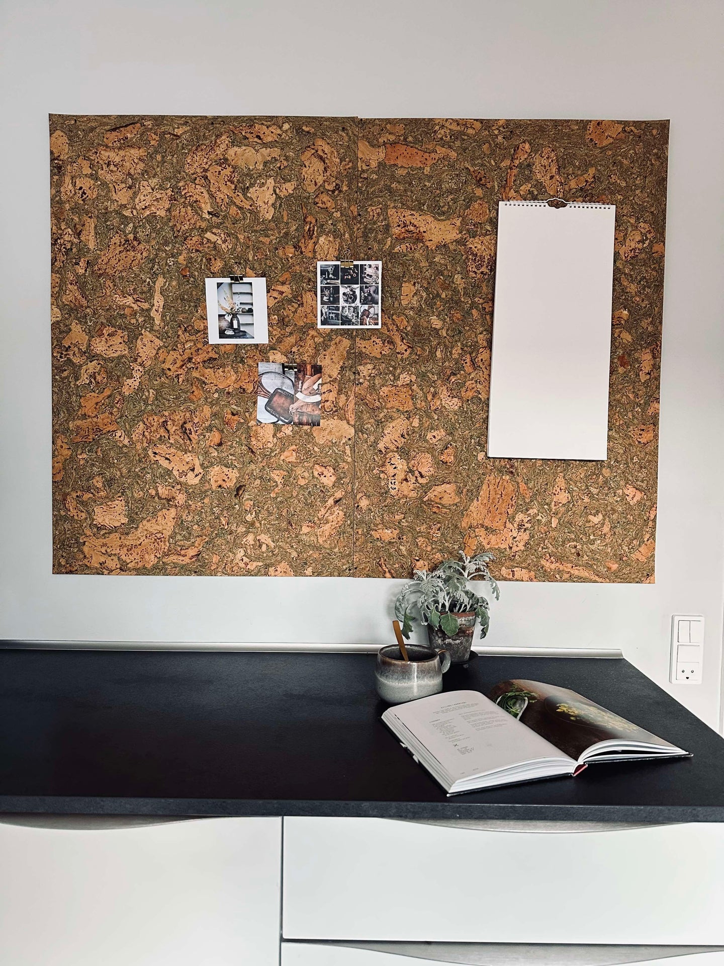 Korkplate 60×90 – Iceberg green