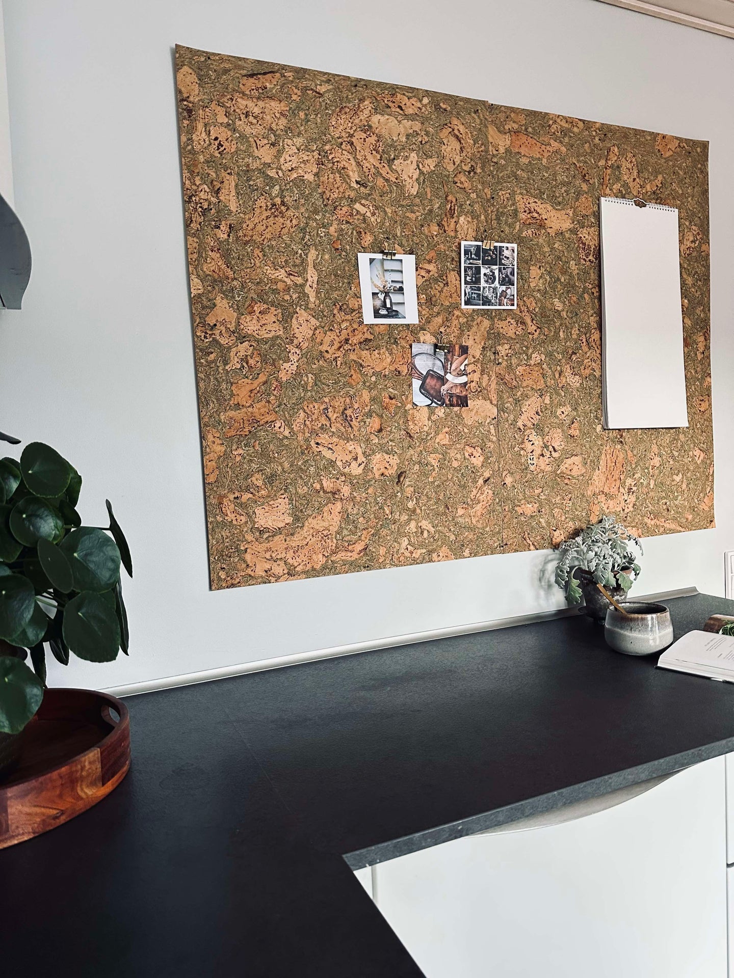 Korkplate 60×90 – Iceberg green