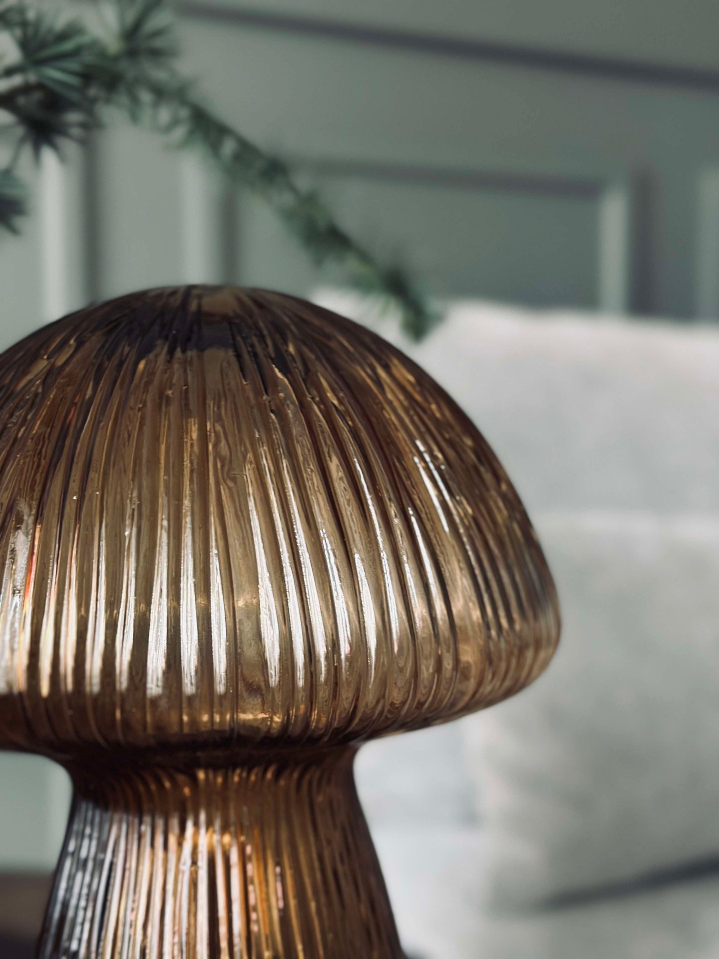 Mushroom med riller 25cm - Gyllen