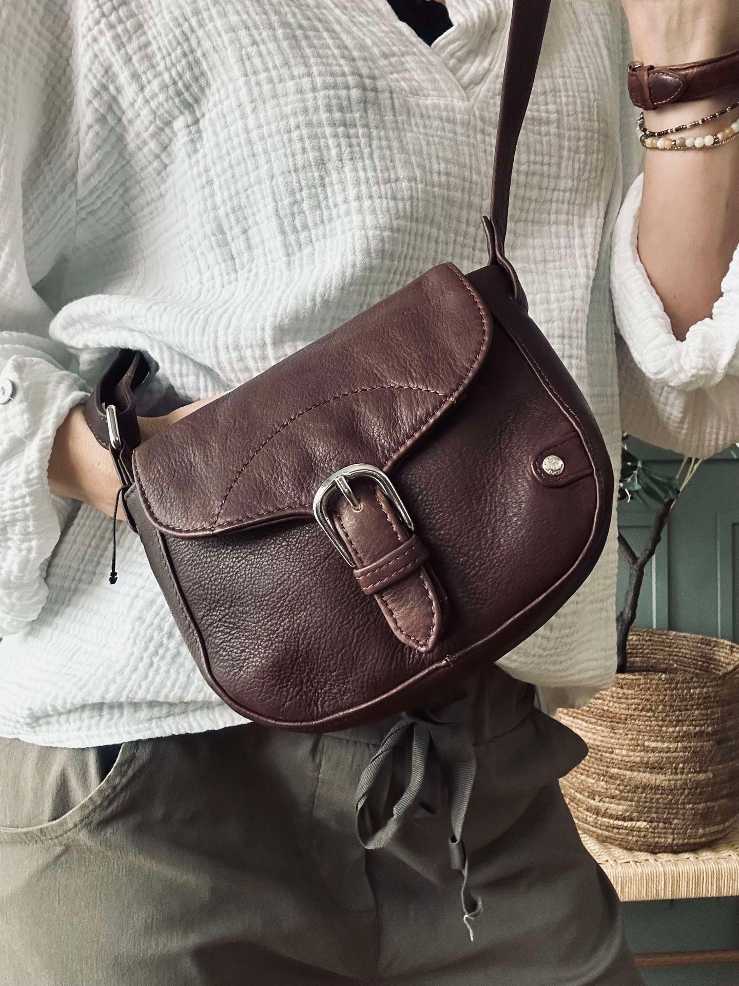 Crossbody Aura Mørkebrun