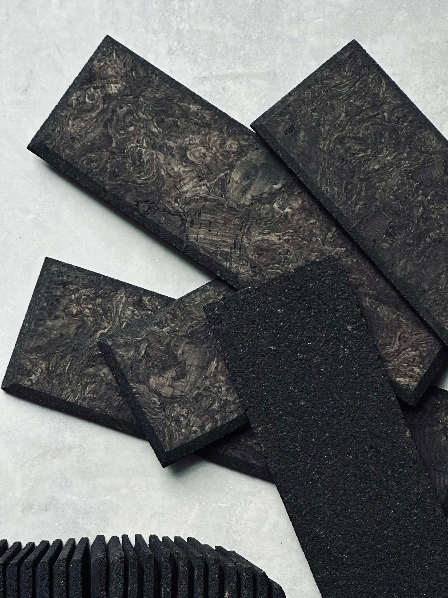 Murstein i kork - Dark pakke med 62 stk