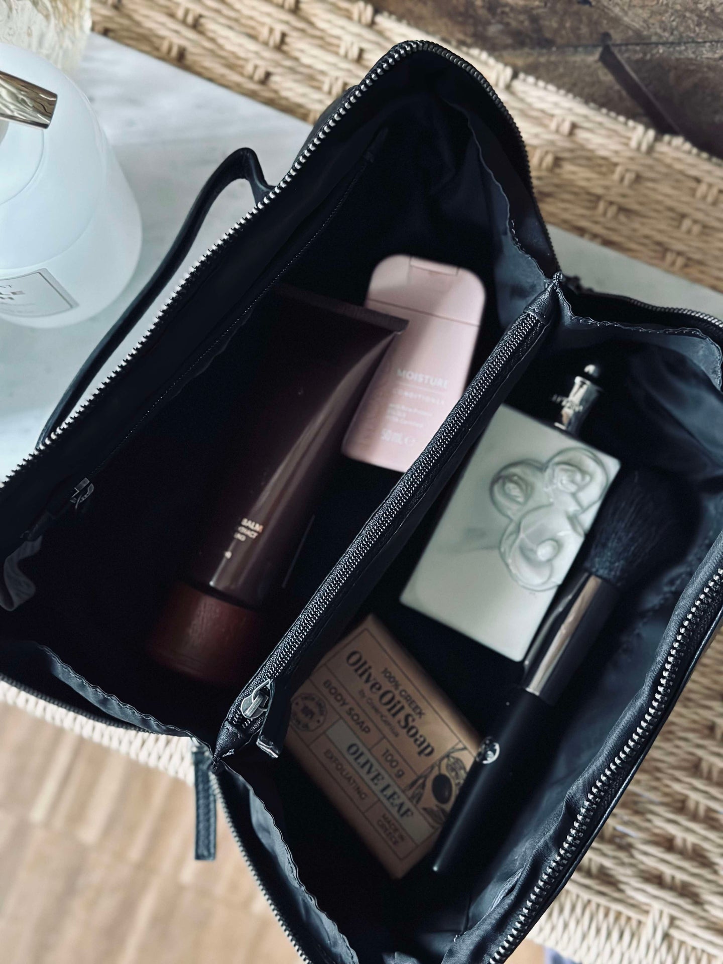 Toalettmappe RIO - Black leather
