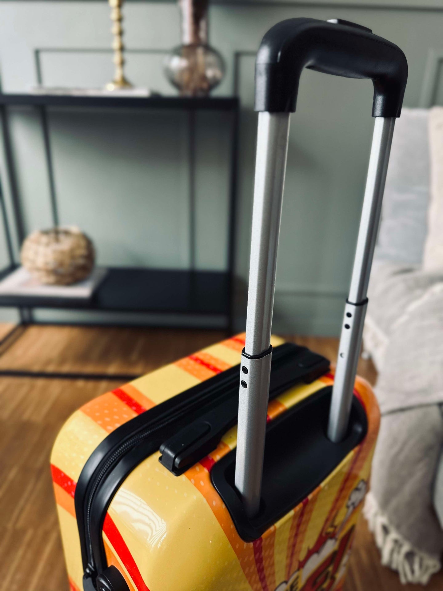 Trolley Koffert 55 cm - Gul lettvekt