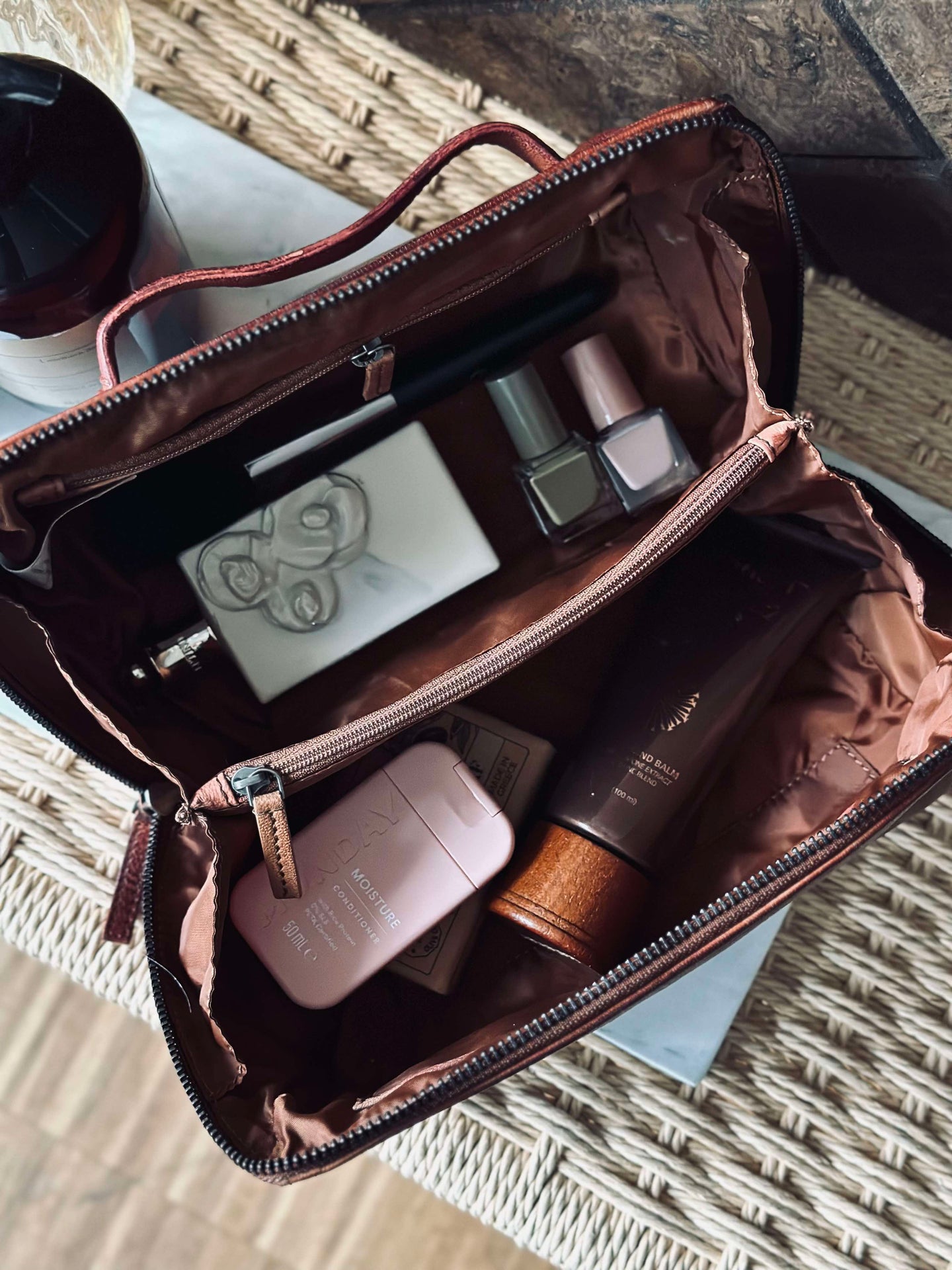 Toalettveske Dark Cognac