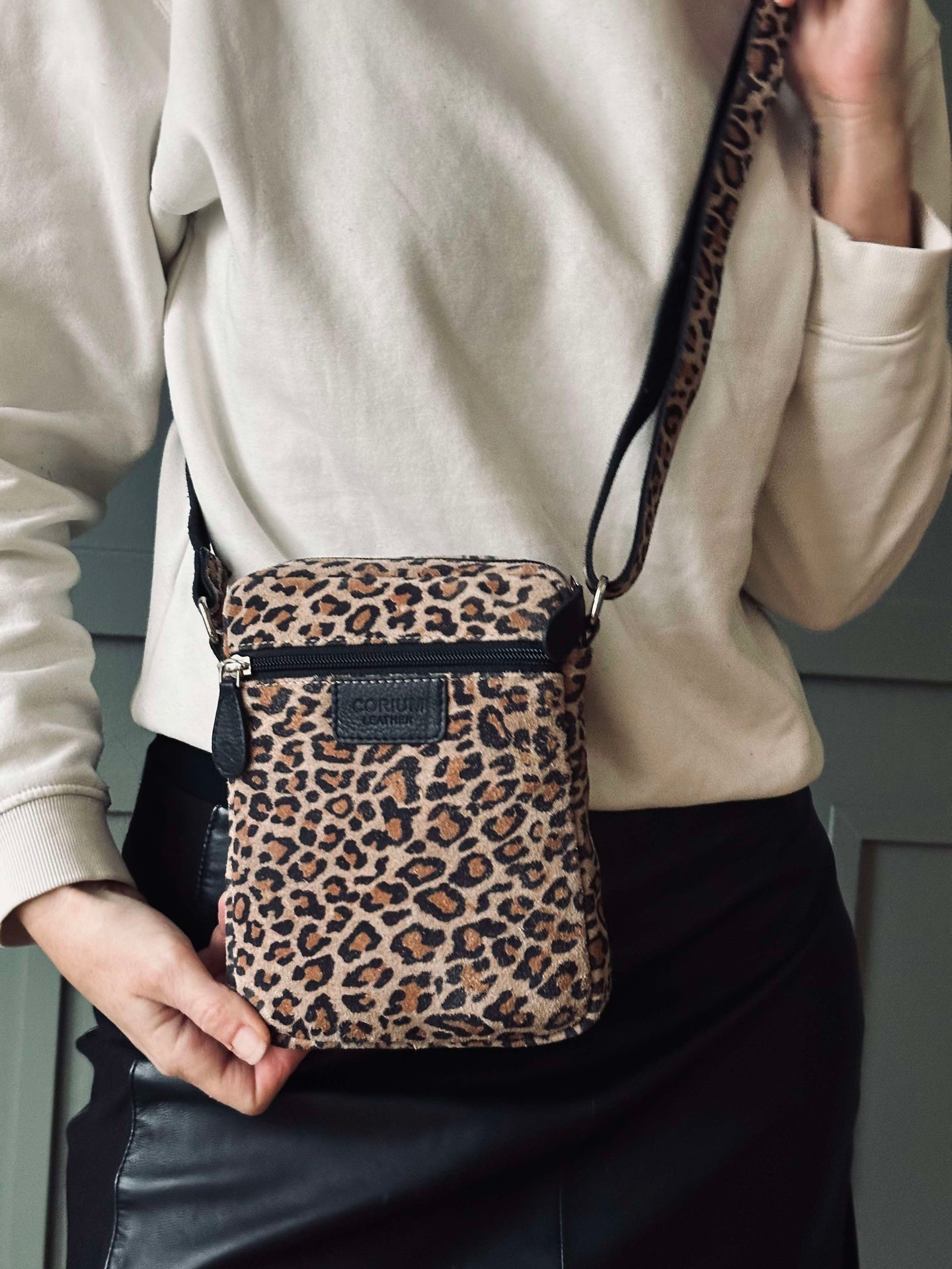 Mobilveske / Crossover Daily Leopard