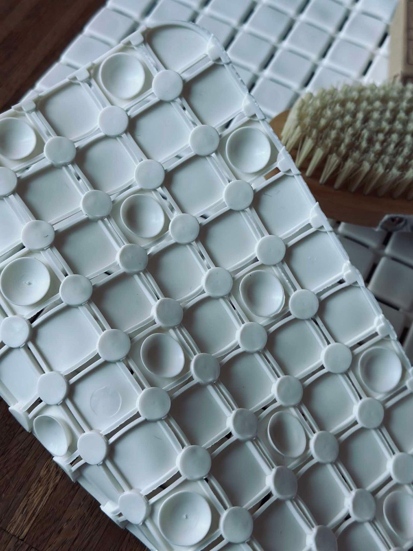 Badematte med sugekopper - White