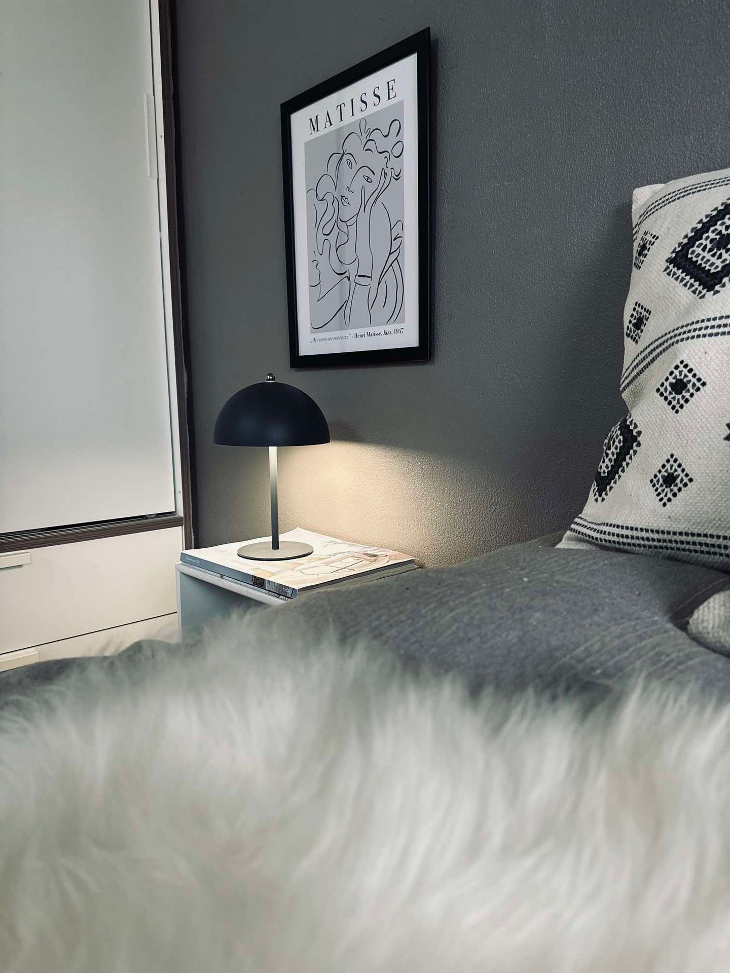 LED touch bordlampe, beige og grå