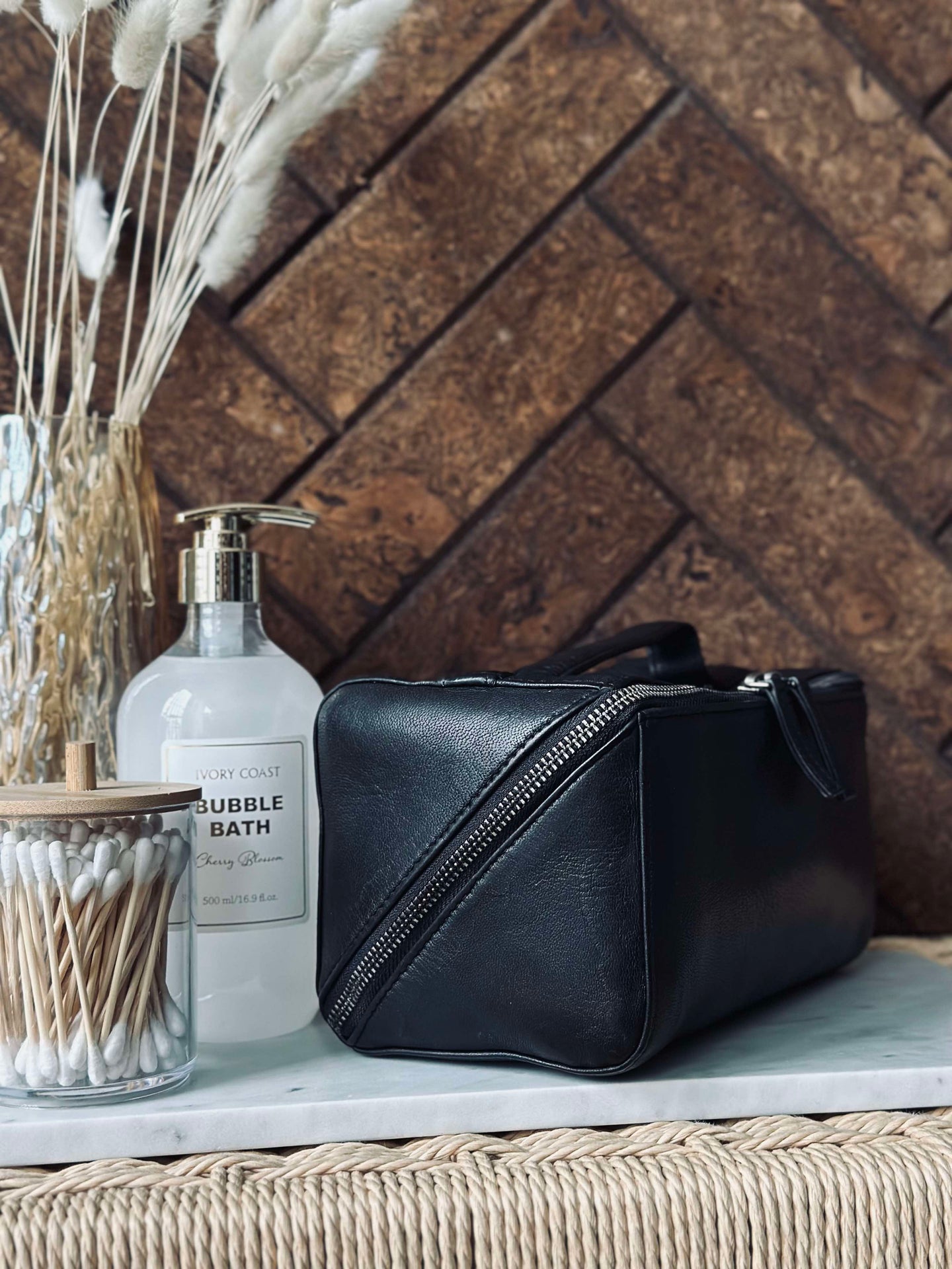 Toalettmappe RIO - Black leather