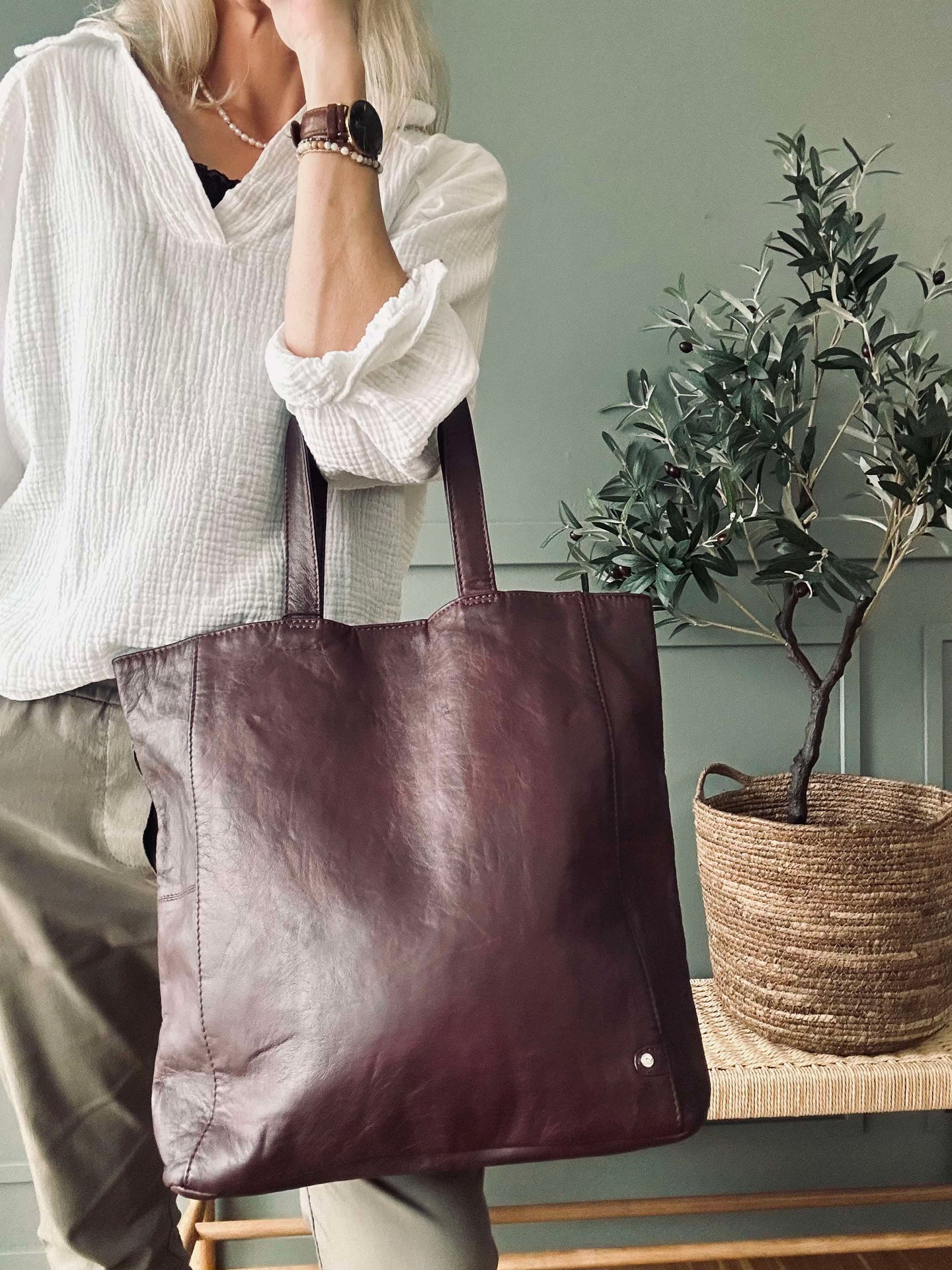 Shopper Cranberry - Myk kalveskinn