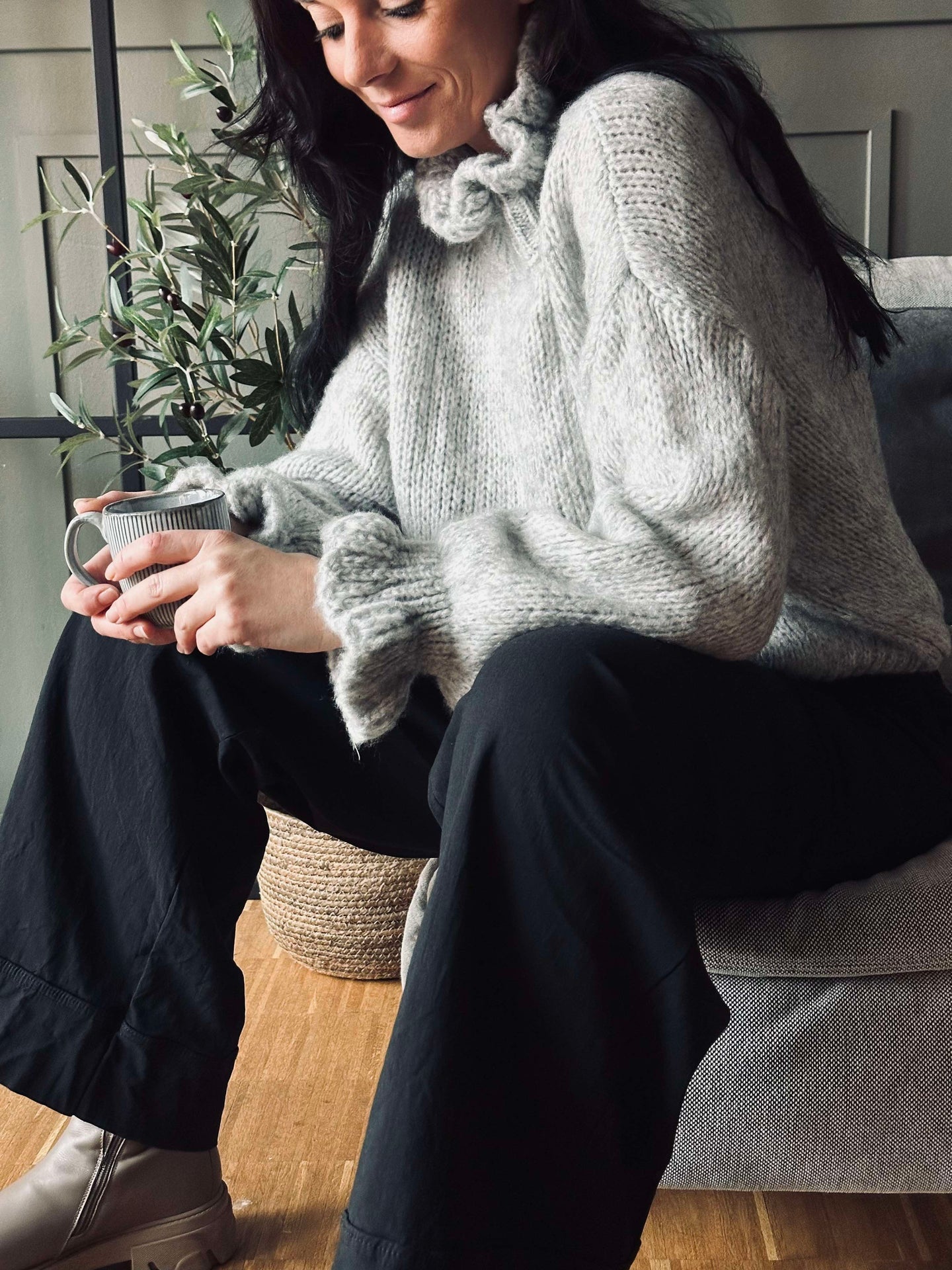 Strikk Nina - Grå