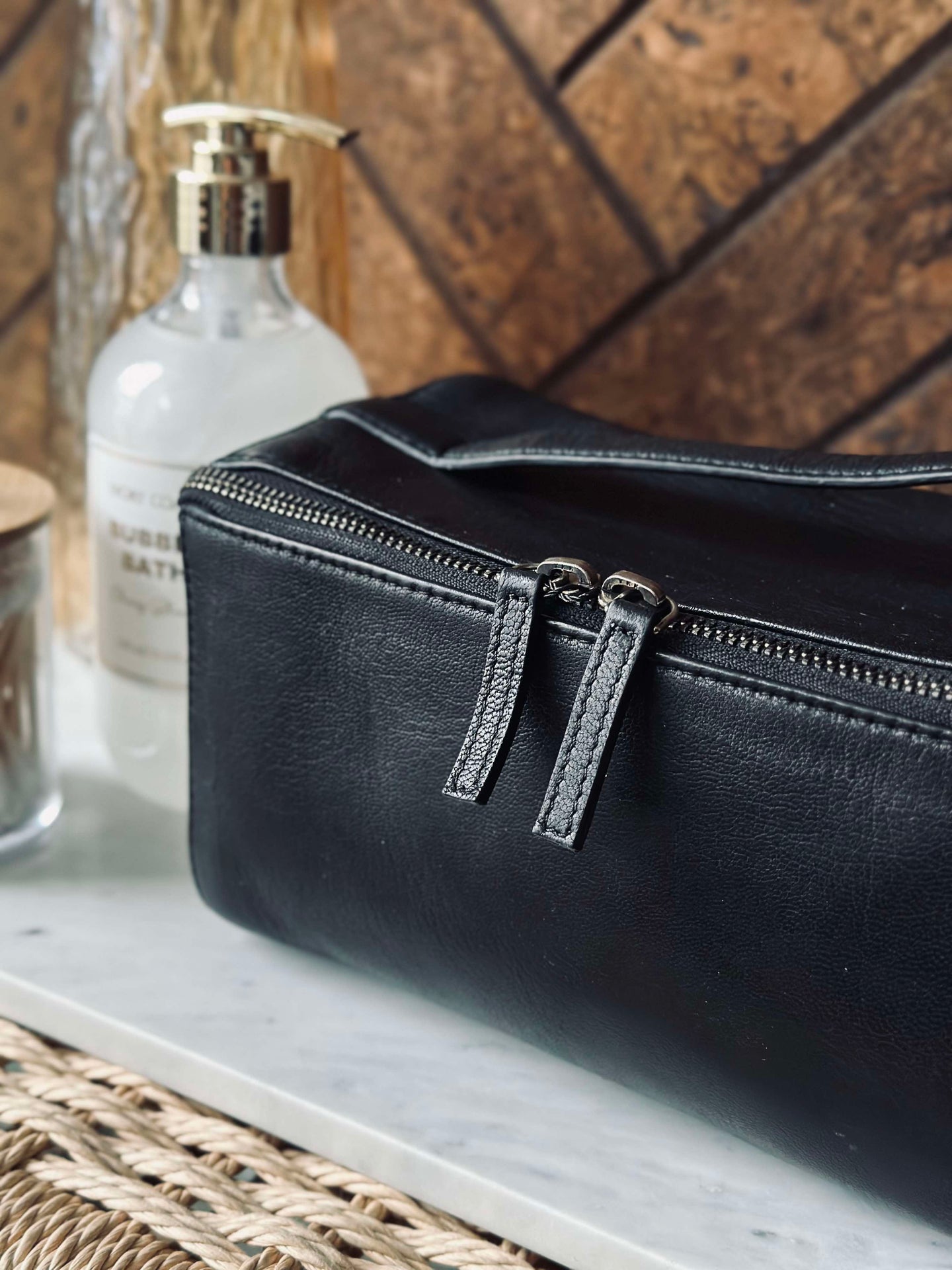 Toalettmappe RIO - Black leather