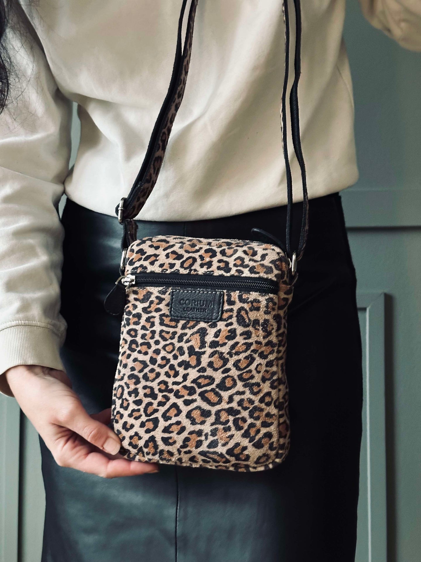 Mobilveske / Crossover Daily Leopard