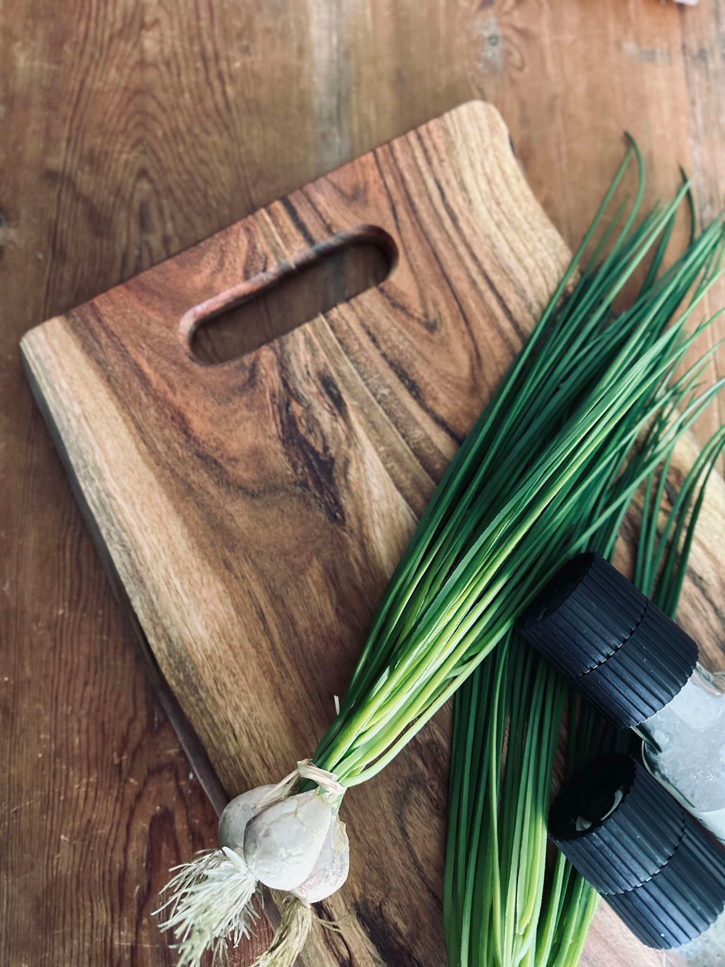 Skjærebrett i oljet akacietre