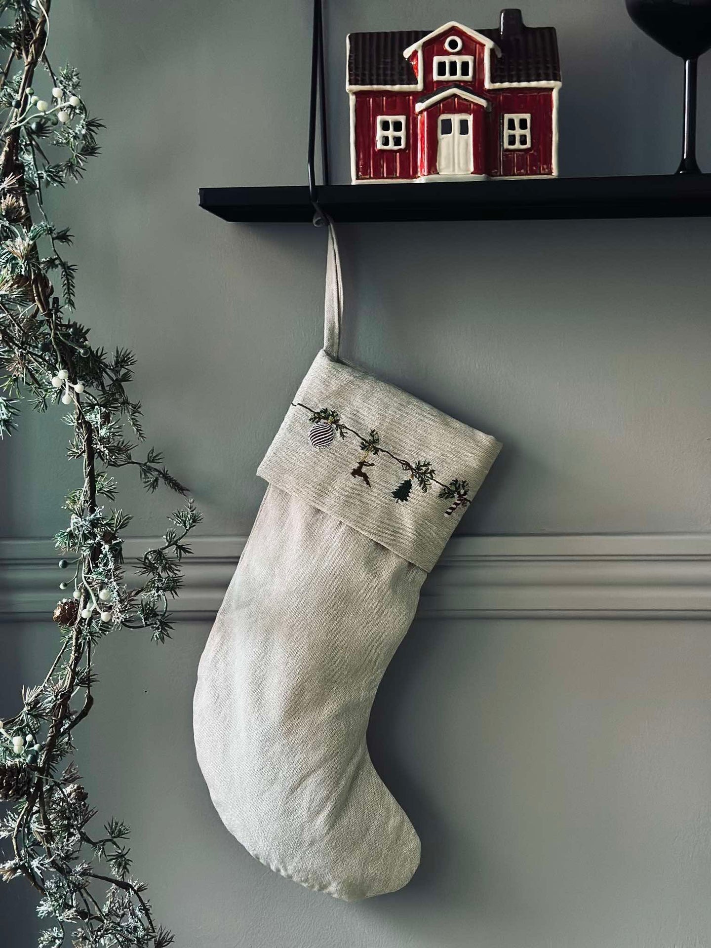 Julestrømpe med broderi