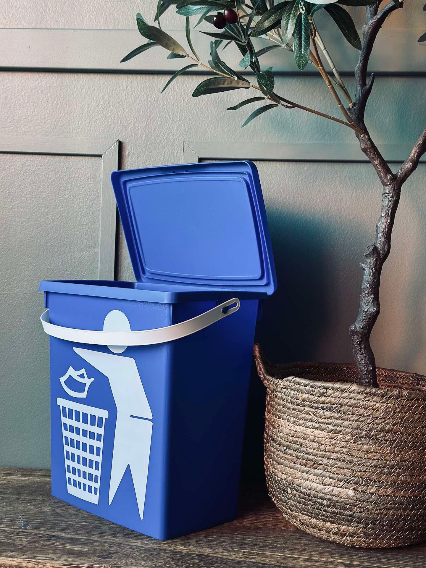 BIO Bøtte med lokk 12 liter - BLÅ