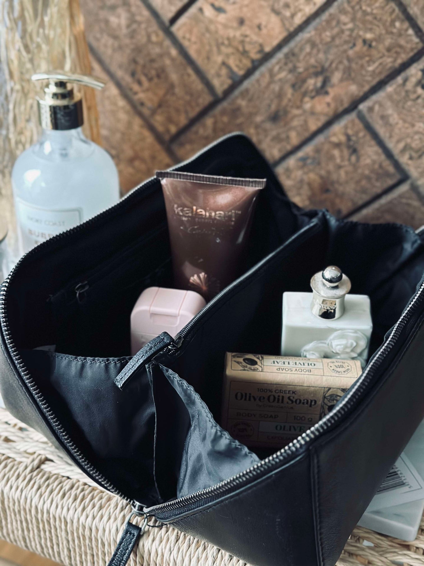 Toalettmappe RIO - Black leather