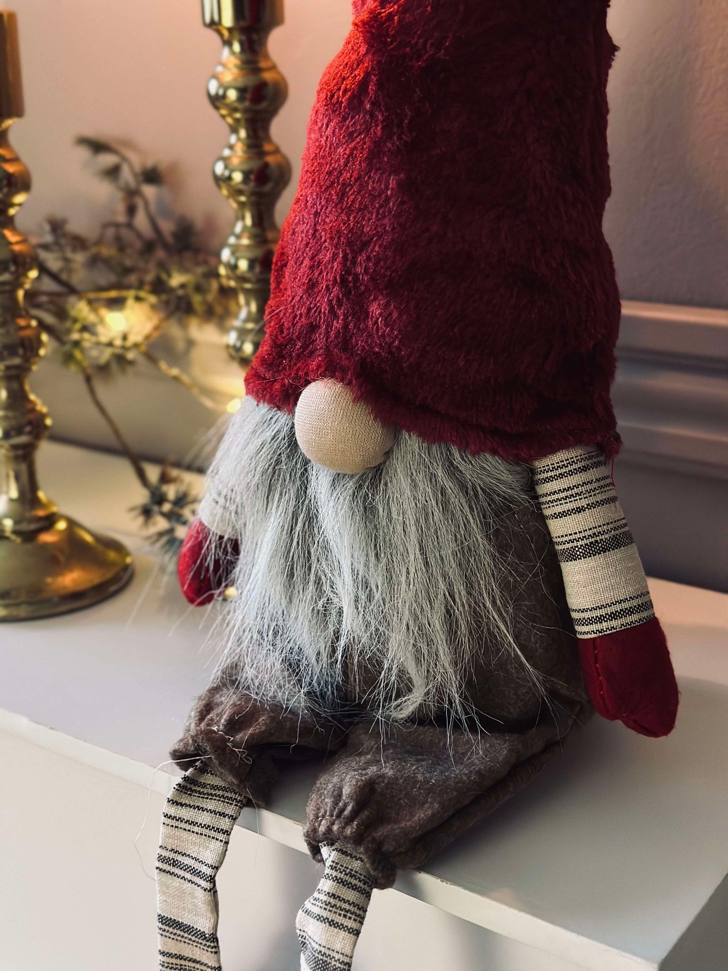 Nisse med hengende ben