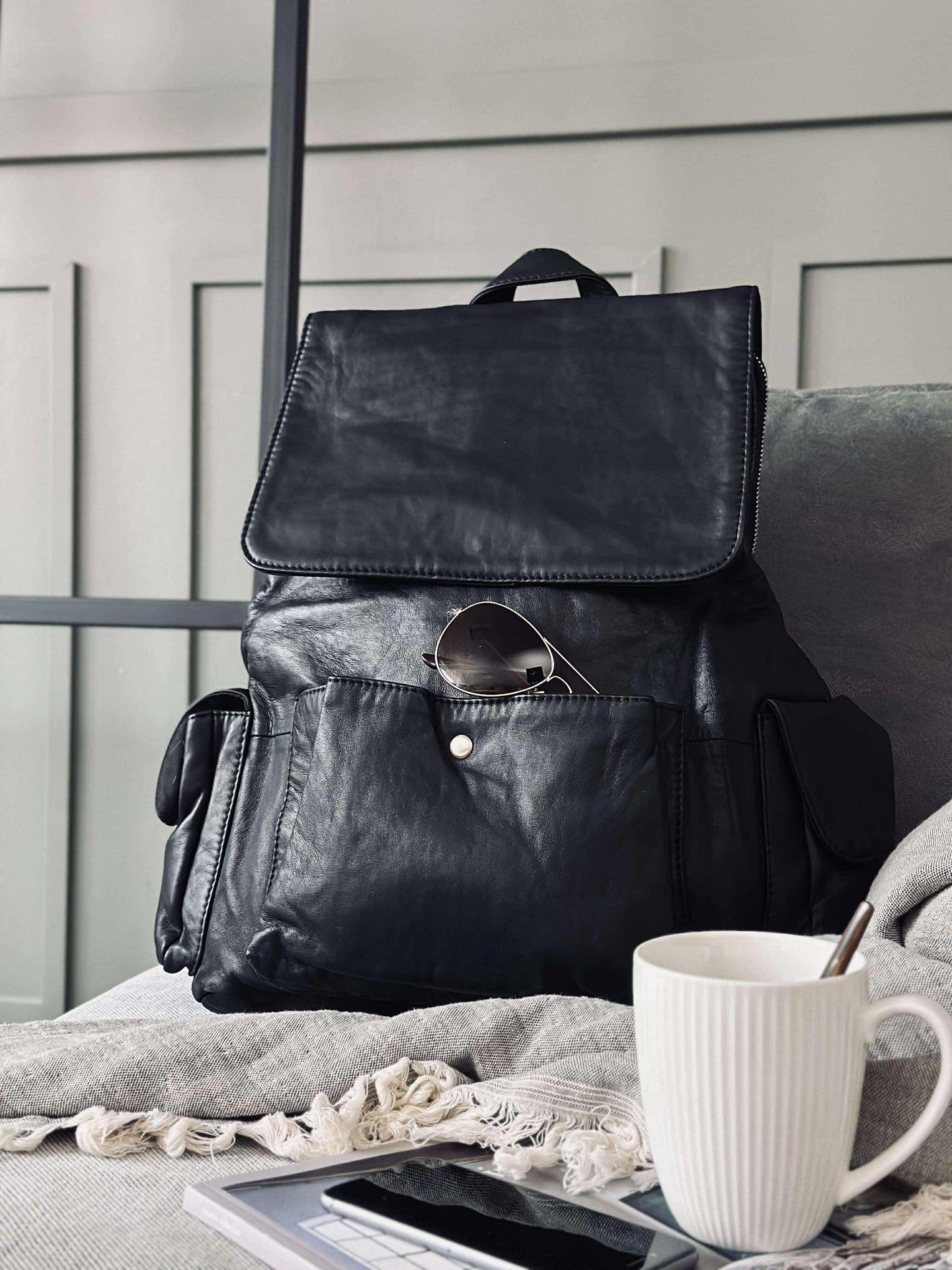 Ryggsekk kult design – Mykt lammeskinn svart