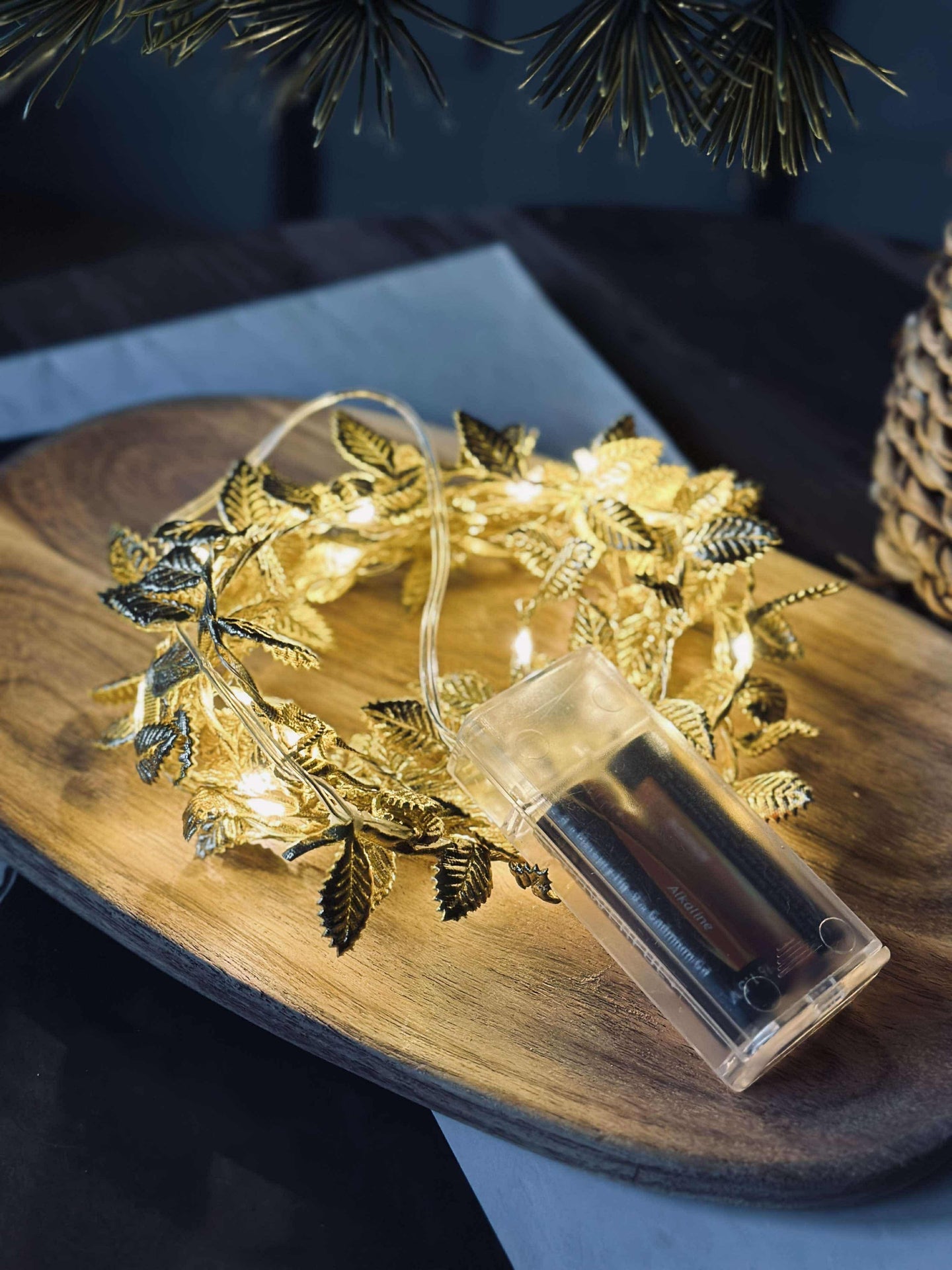 Lyslenke med blader - Gold