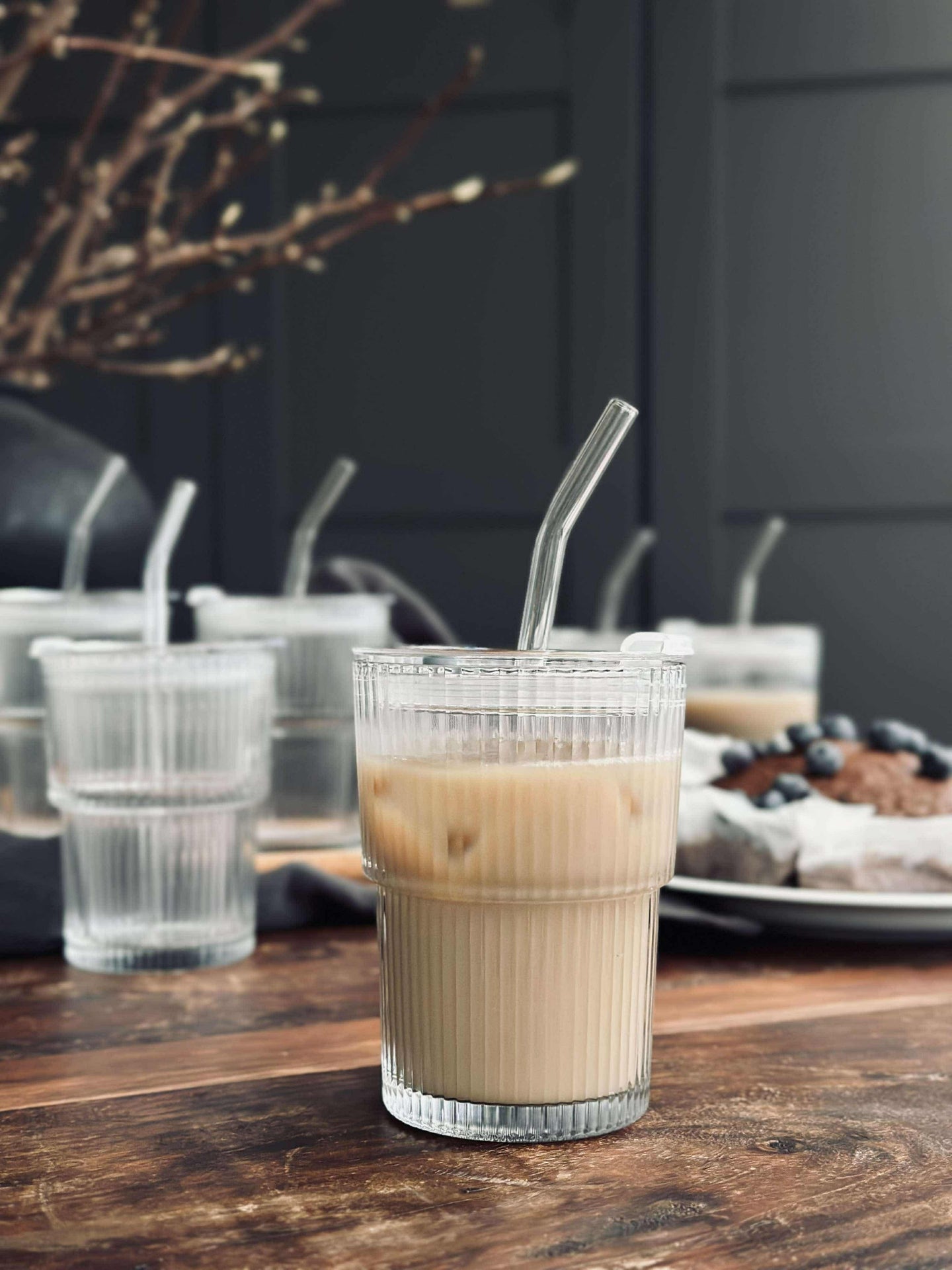 Latteglass med lokk og sugerør - 6 stk