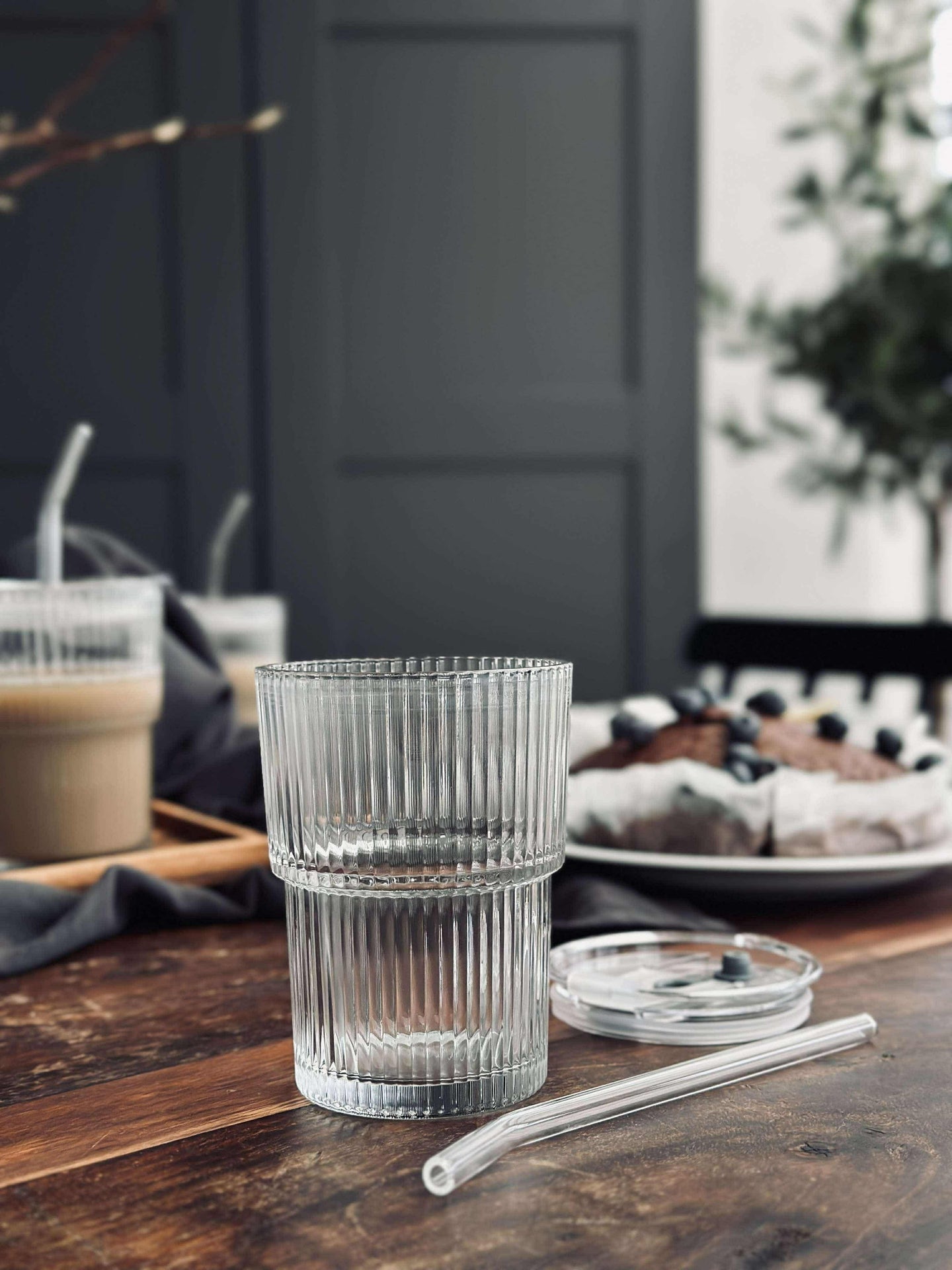 Latteglass med lokk og sugerør - 6 stk