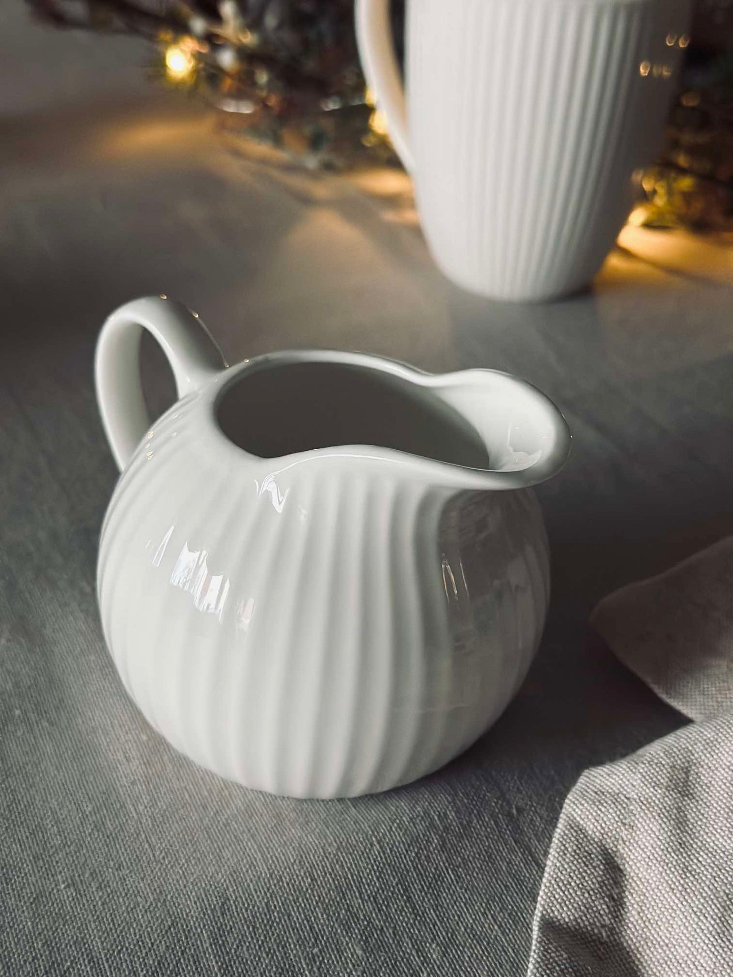 Riflet Melkekanne - Porselen