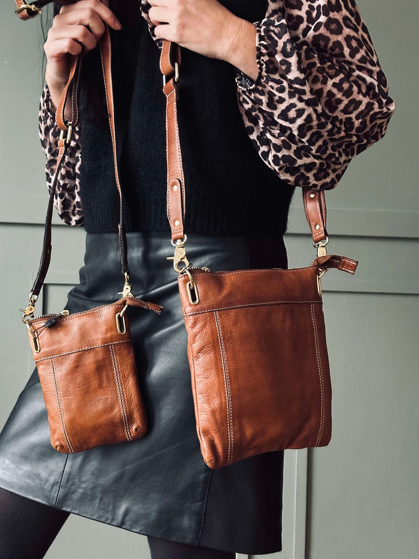 Mobilveske Gunilla walnut