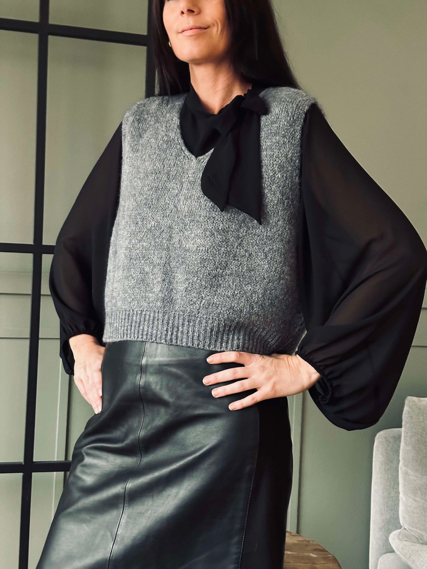 Bluse m. Sløyfe - Black