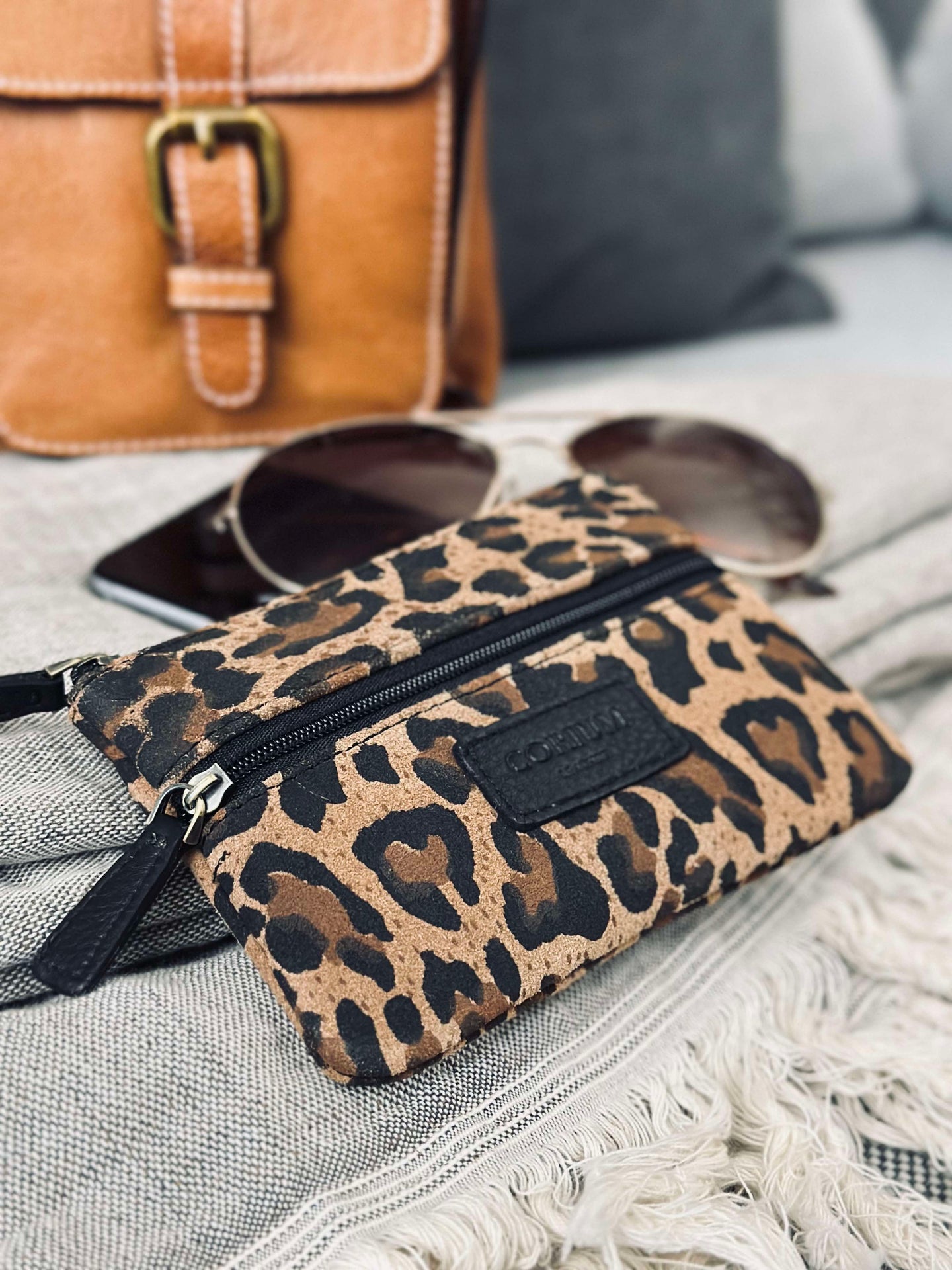 Pung dark Leopard ruskinn