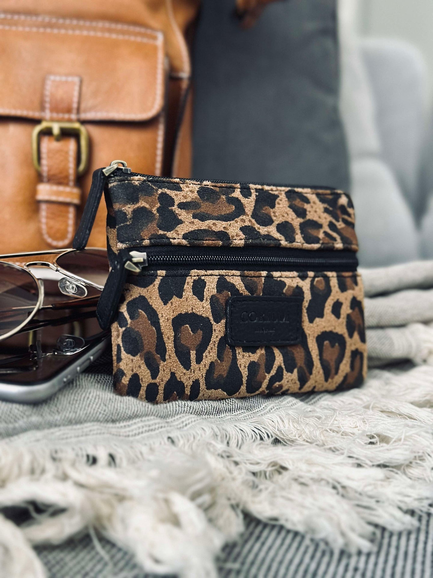 Pung dark Leopard ruskinn