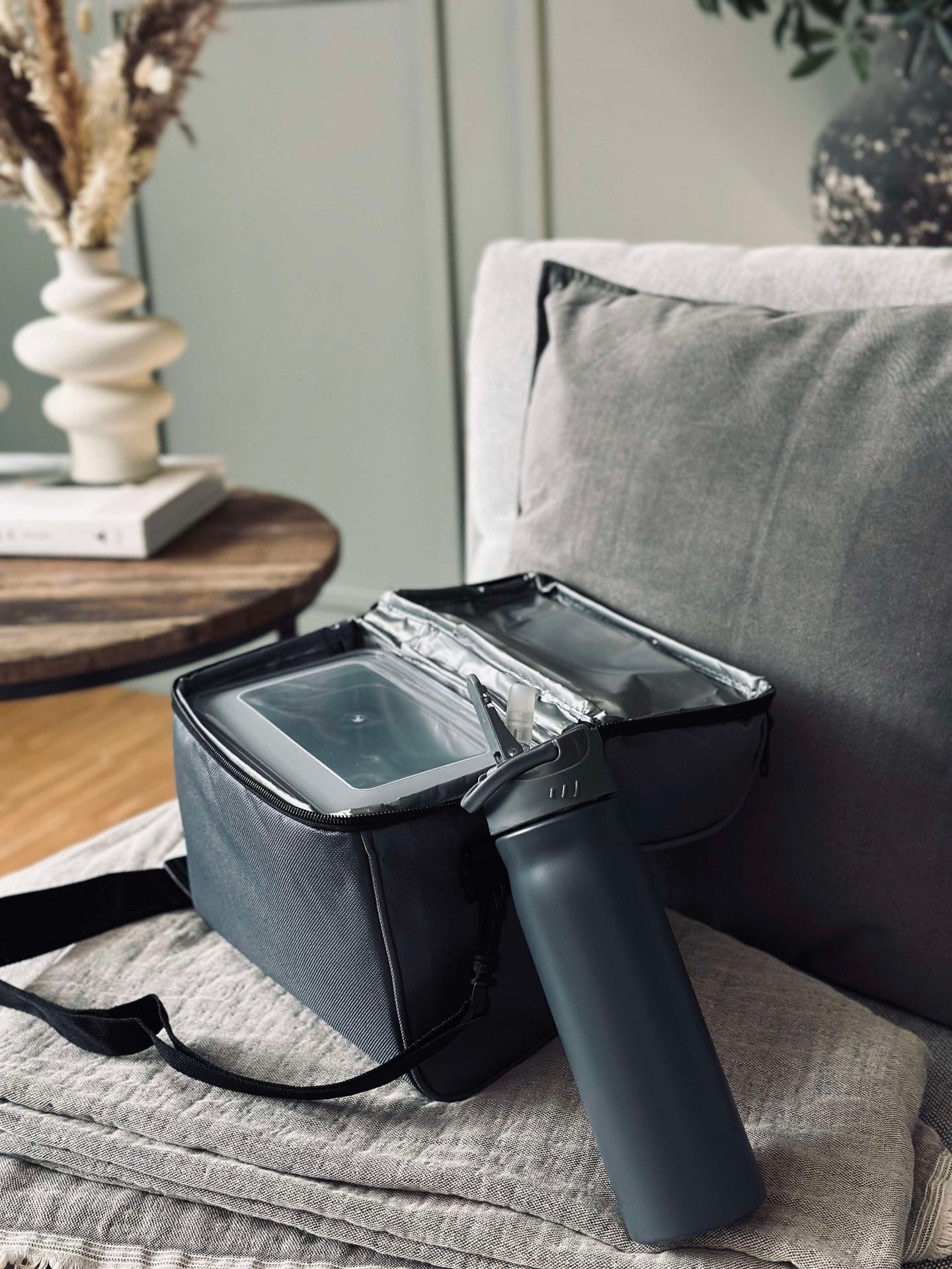 Kjølebag med innhold - Grey