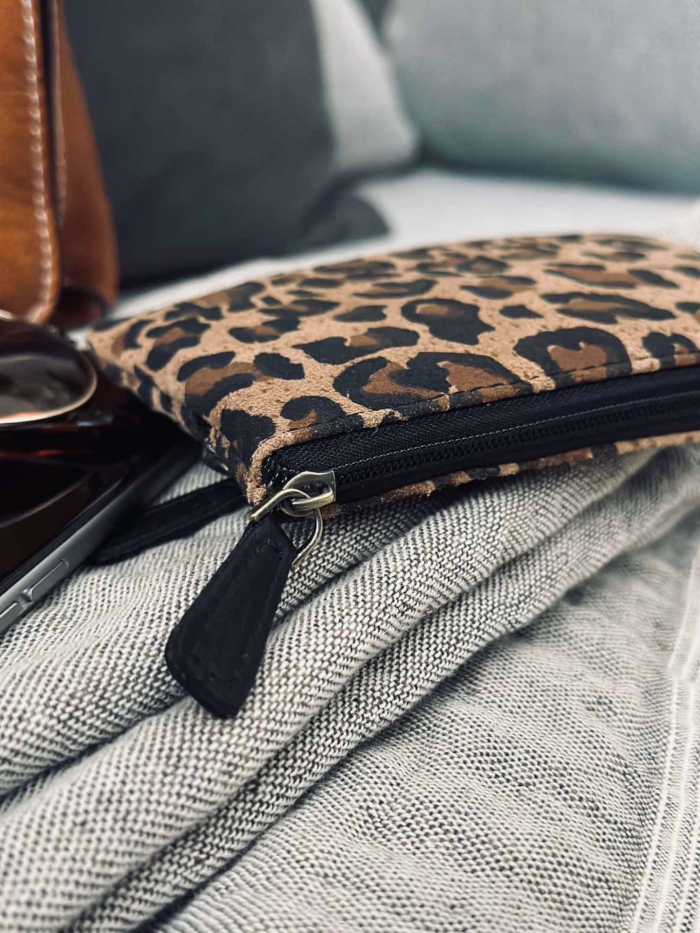 Pung dark Leopard ruskinn