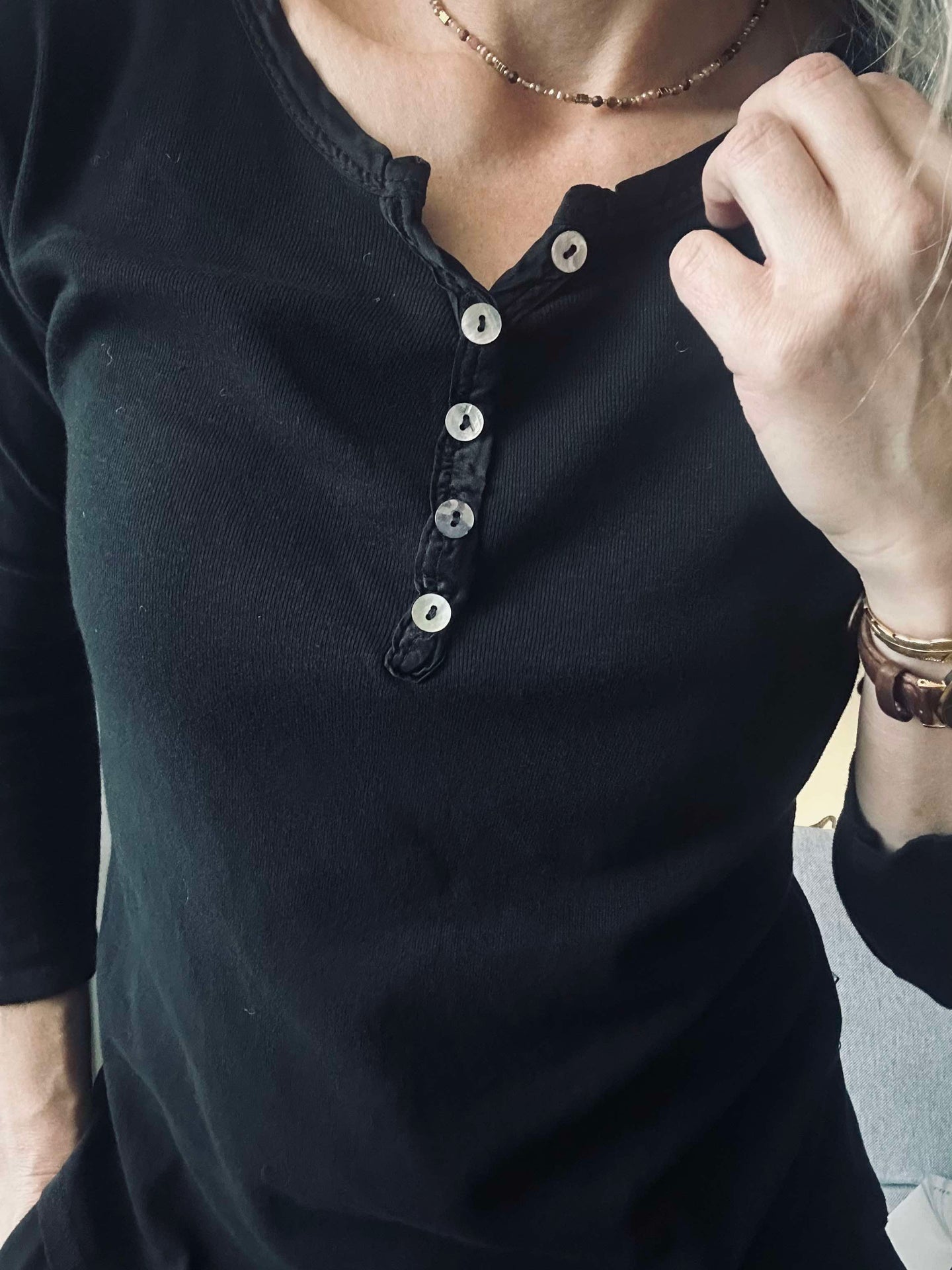 Basisbluse med knapper – ´Black