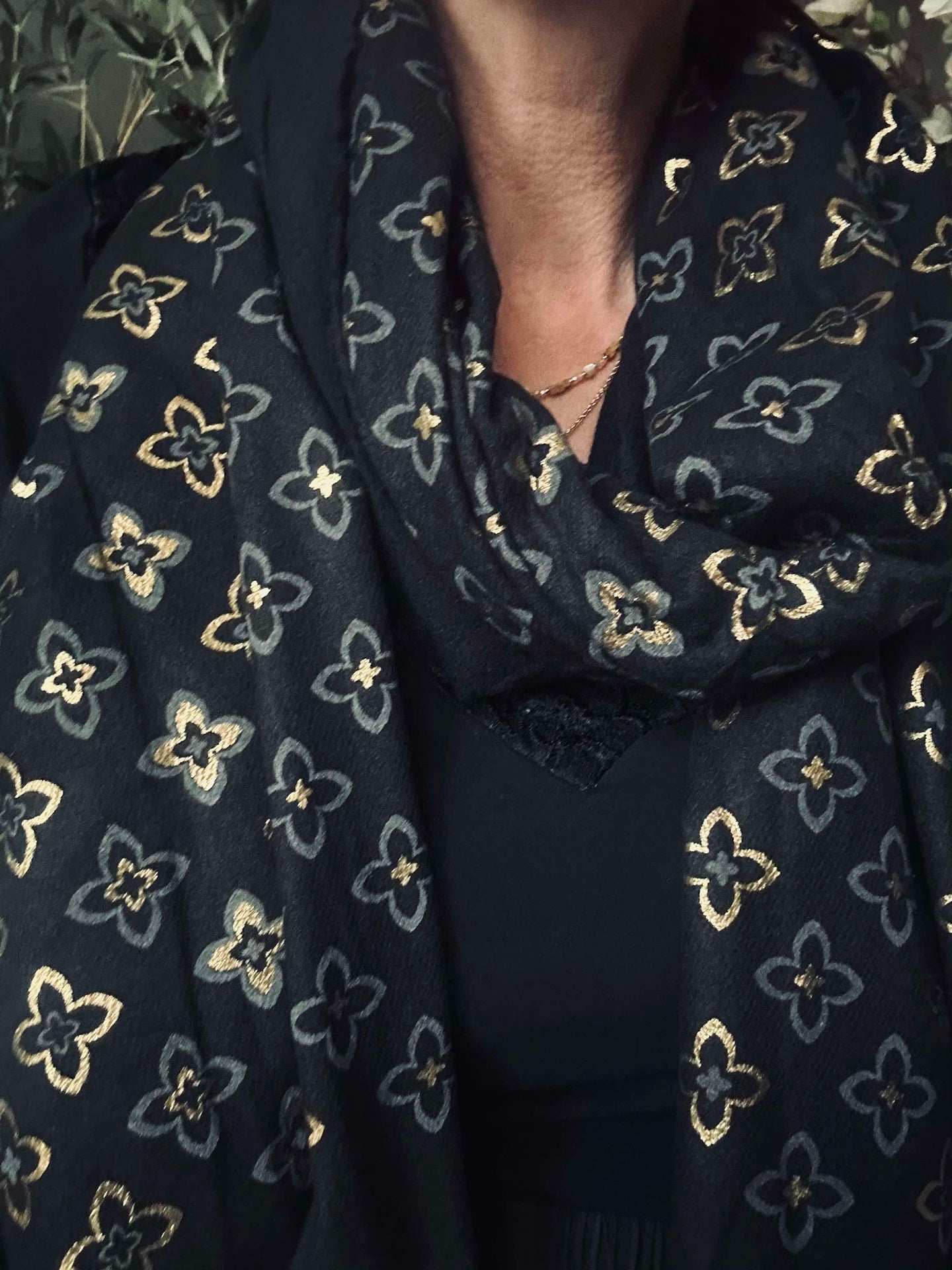 Skjerf - Black / Gold
