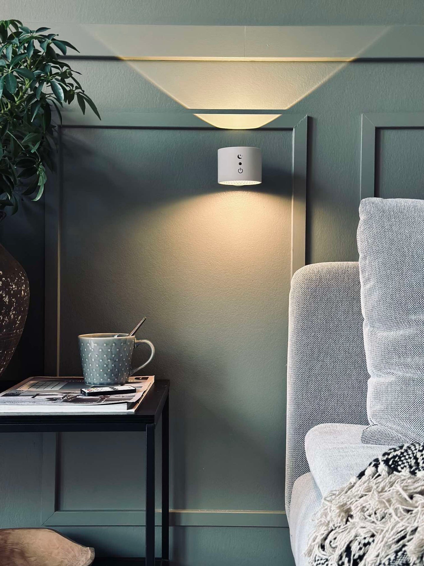 Vegglampe – Oppladbar med fjernkontroll