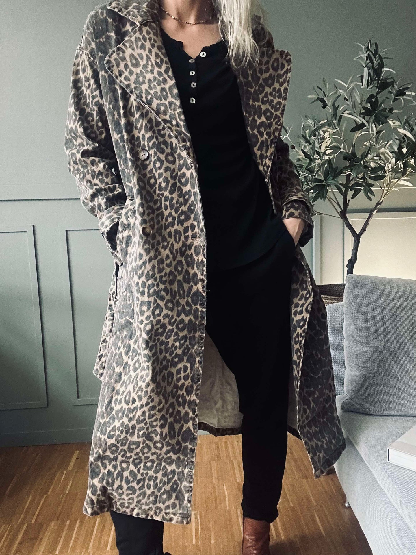 Basisbluse med knapper – ´Black