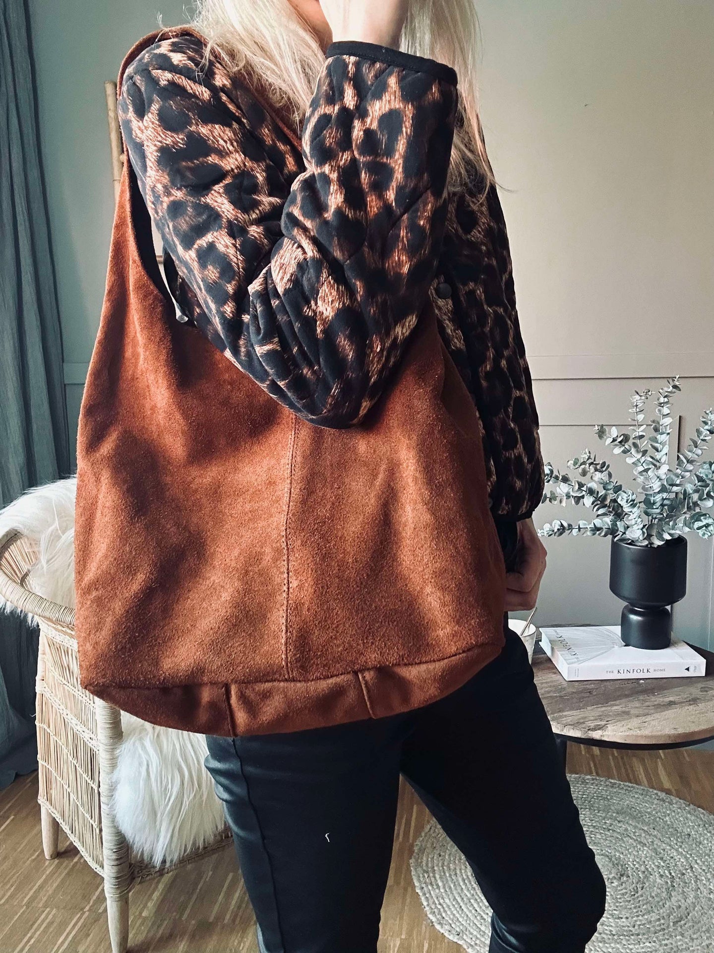 Shopper mørk cognac ruskinn