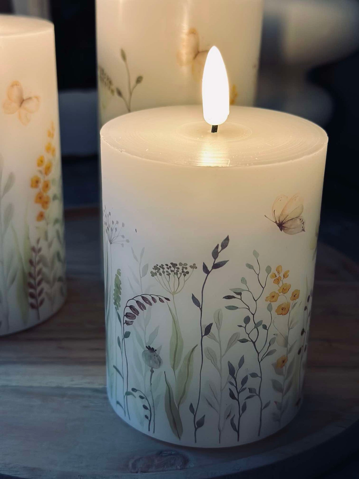 LED WILD FLORA – Sett med 3 stk og fjernkontroll