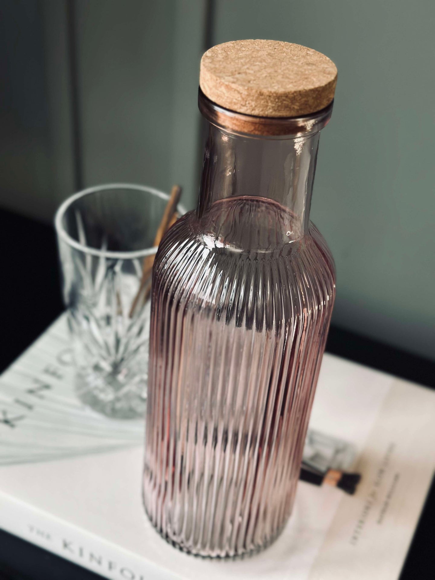 Vannflaske med korkpropp – Rose 1 l