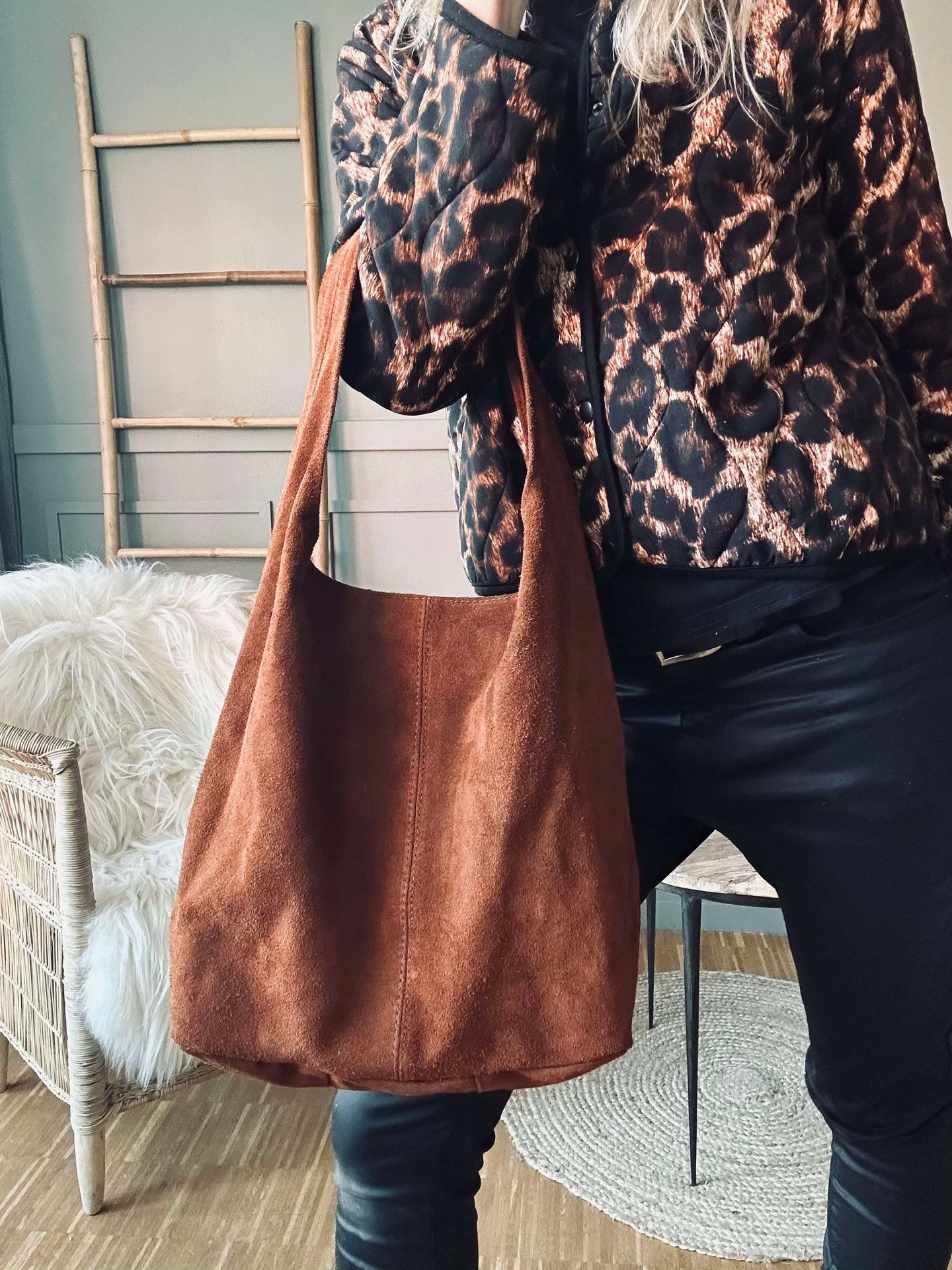 Shopper mørk cognac ruskinn