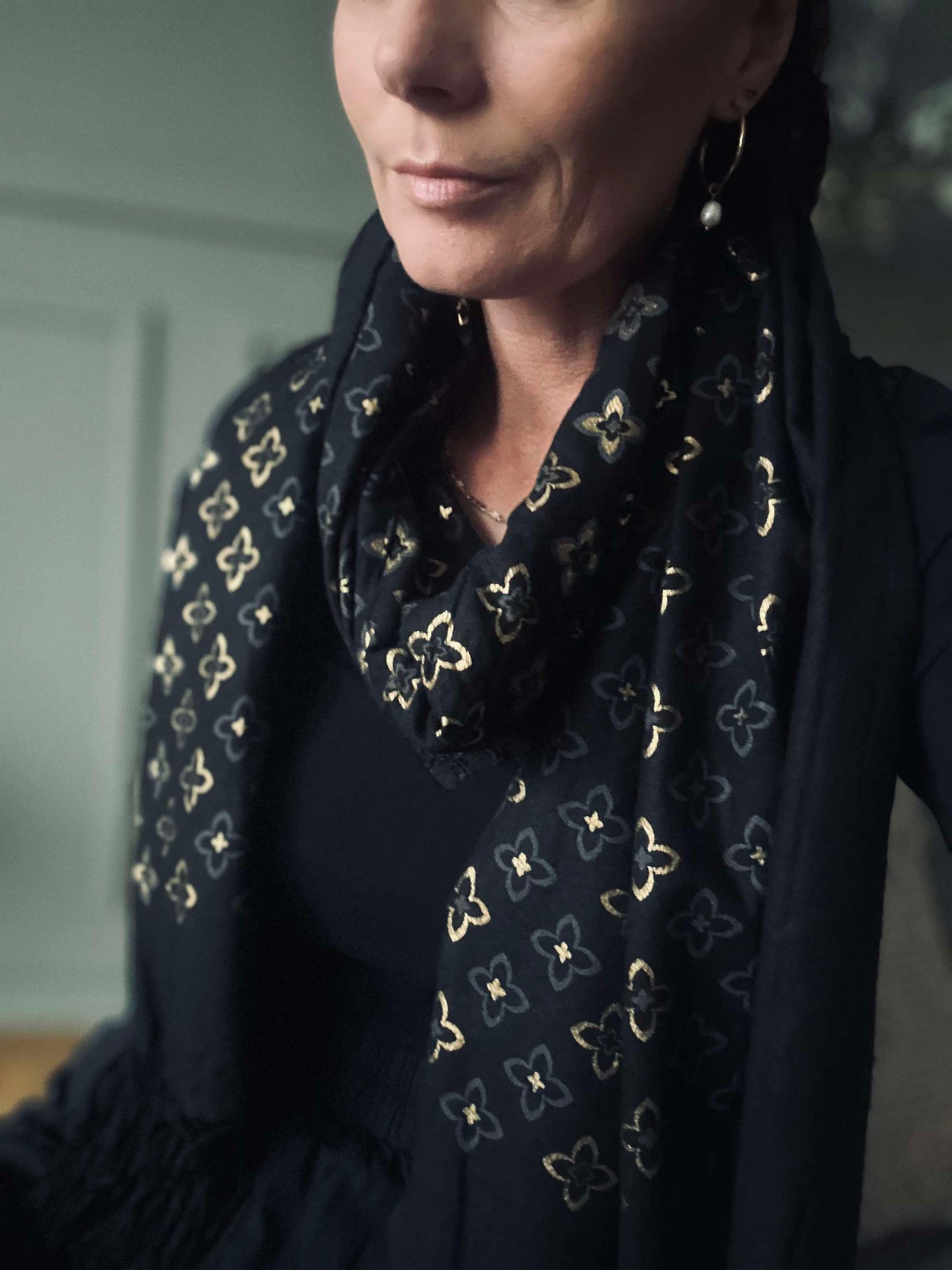 Skjerf - Black / Gold