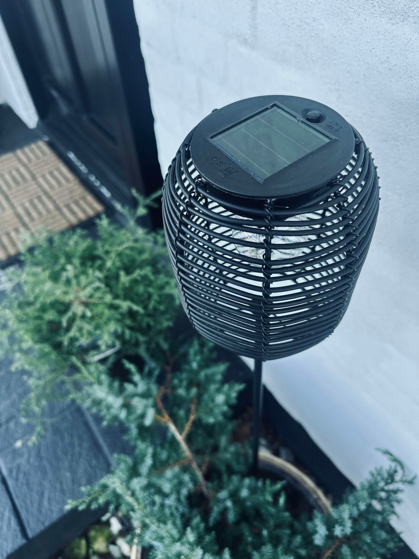 Lykt på spyd Black - Solar